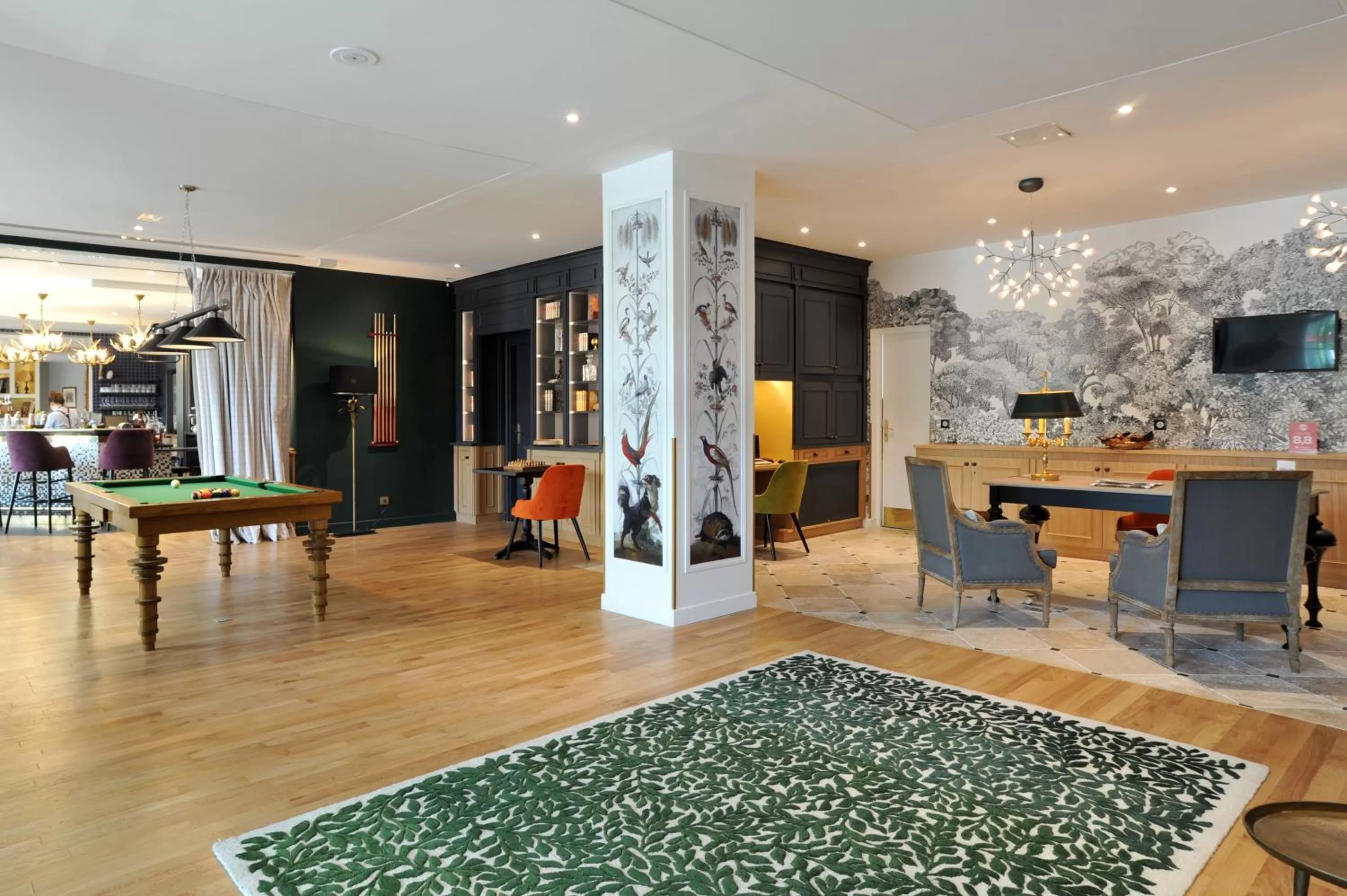 Lobby or reception in Mercure Rambouillet Relays Du Château