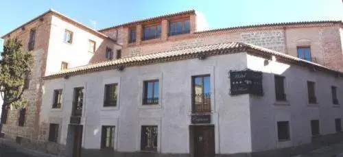 Property Building in Palacio Duque de Tamames - Hotel El Rastro
