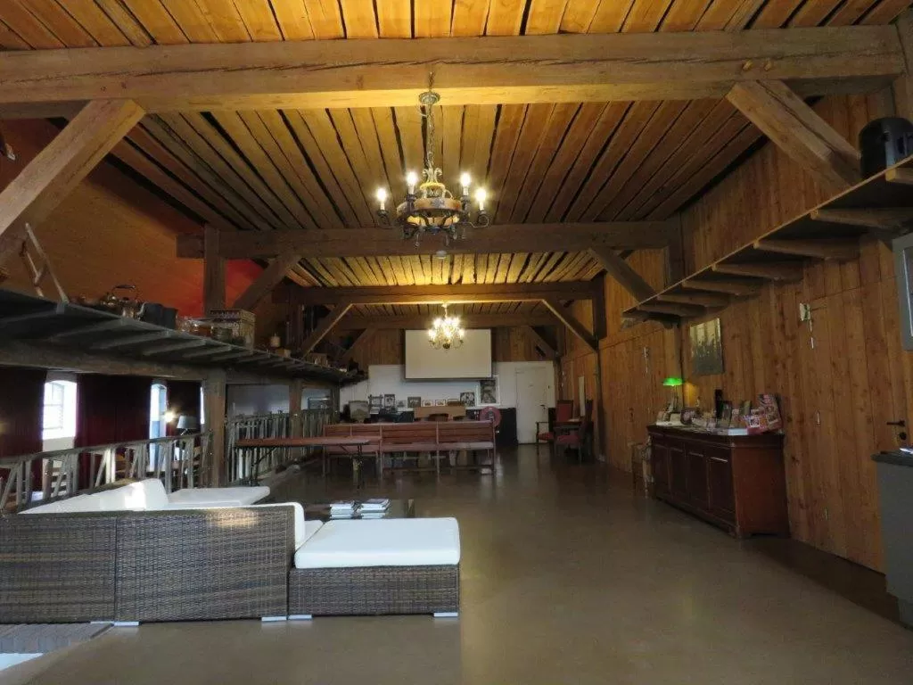 Communal lounge/ TV room in De Aze