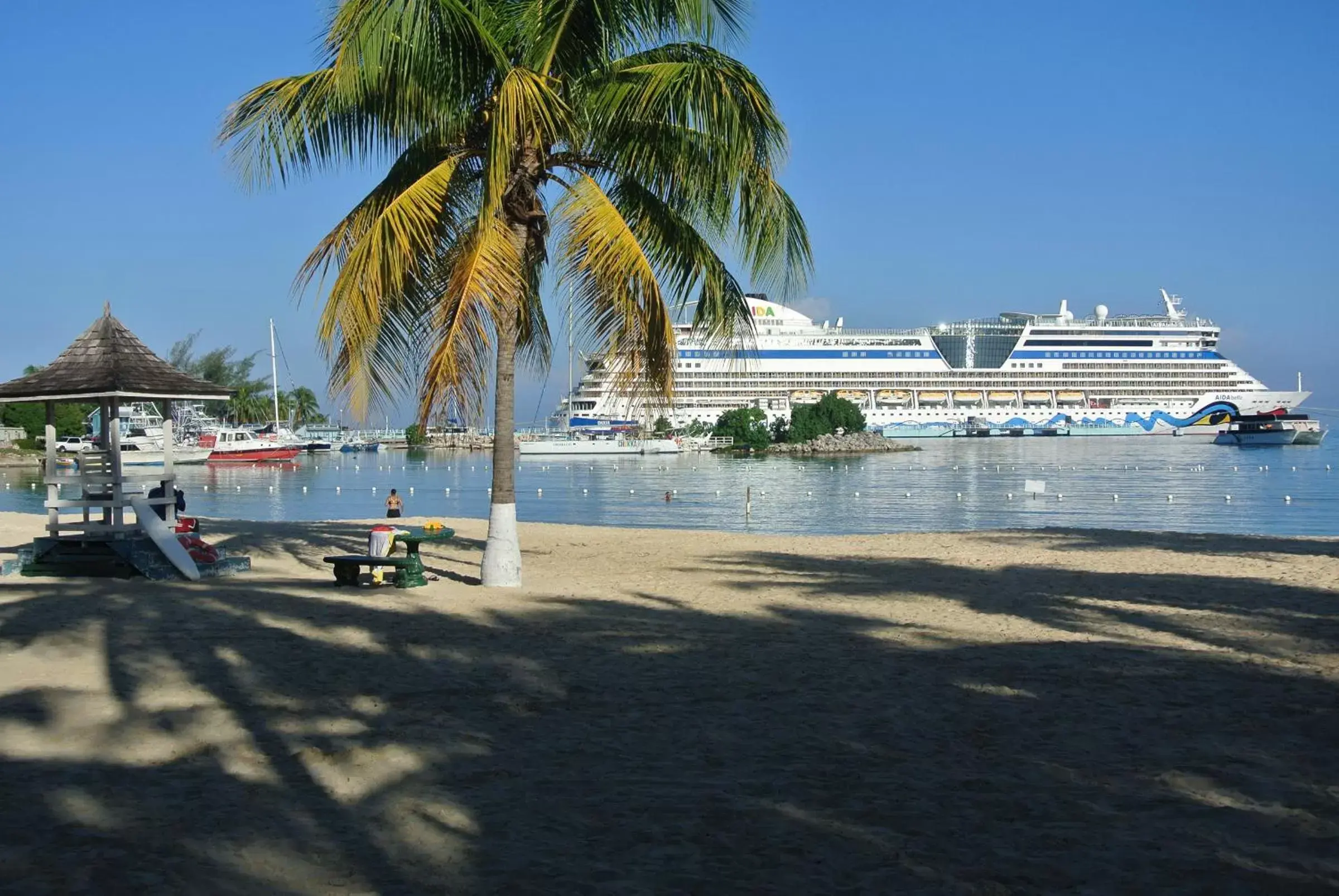 Beach, Property Building in Beach One Bedroom Suite A17