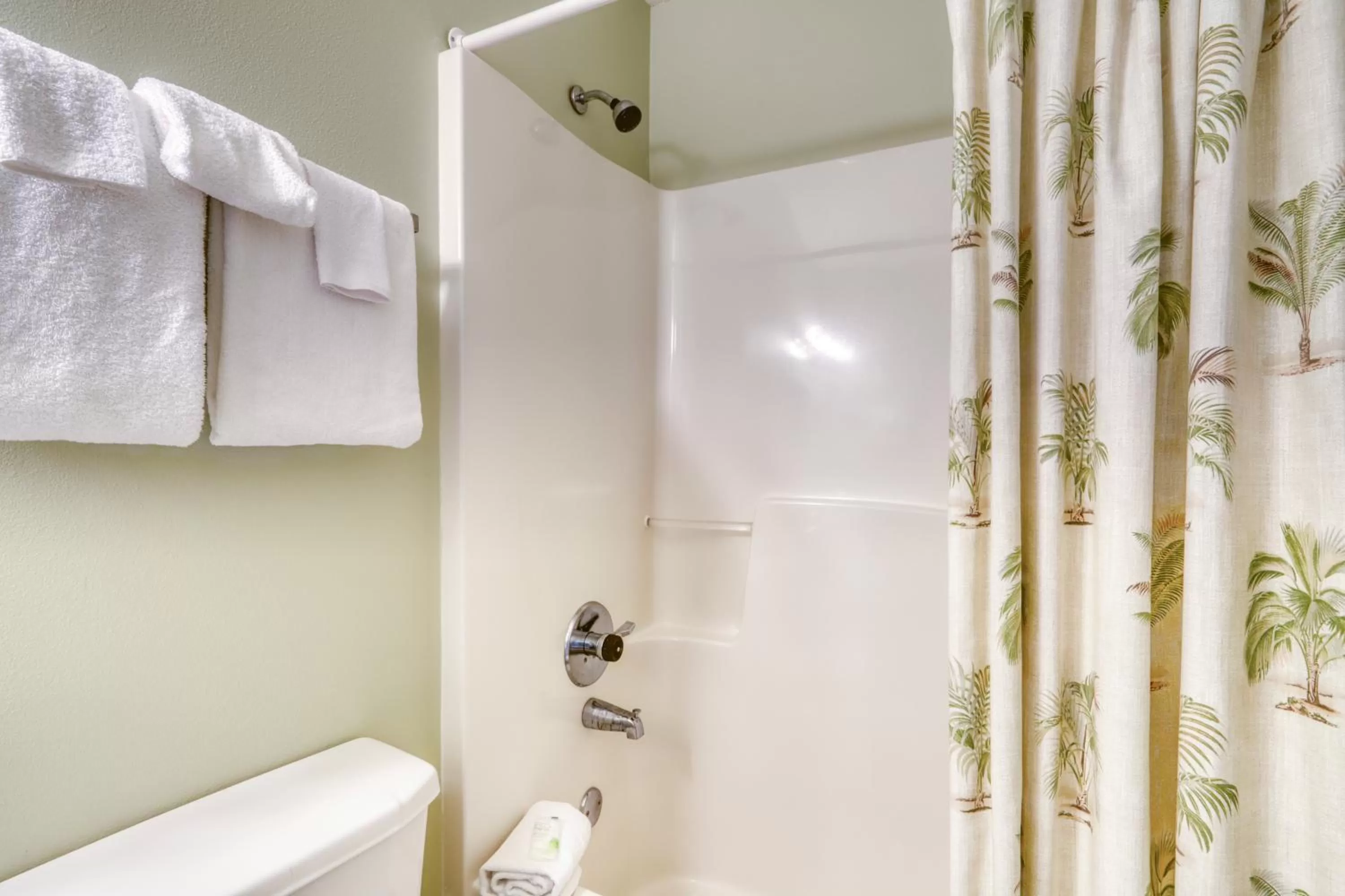 Bathroom in The Dunes #707