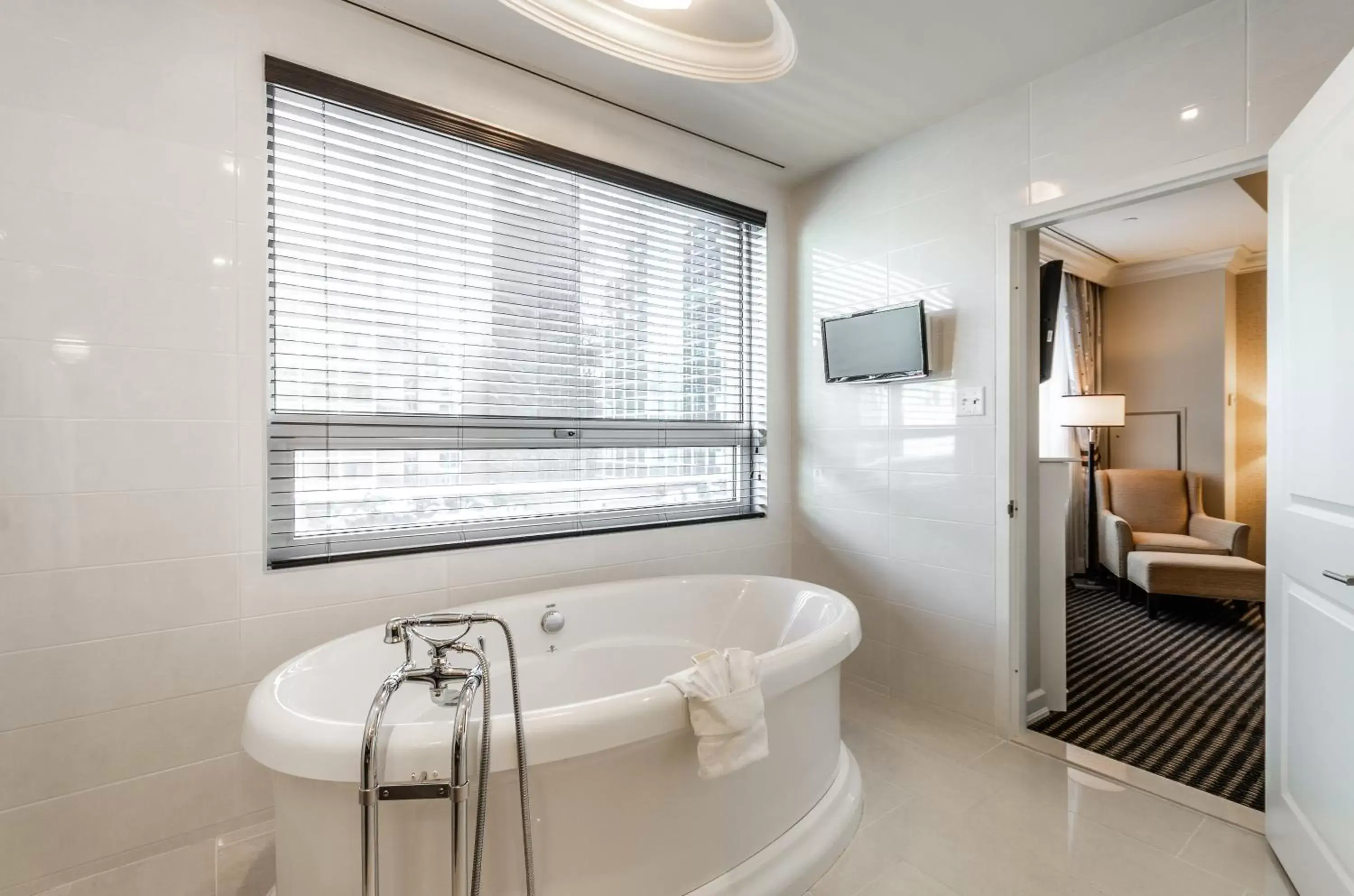 Bathroom in Le St-Martin Hotel Centre-ville – Hotel Particulier