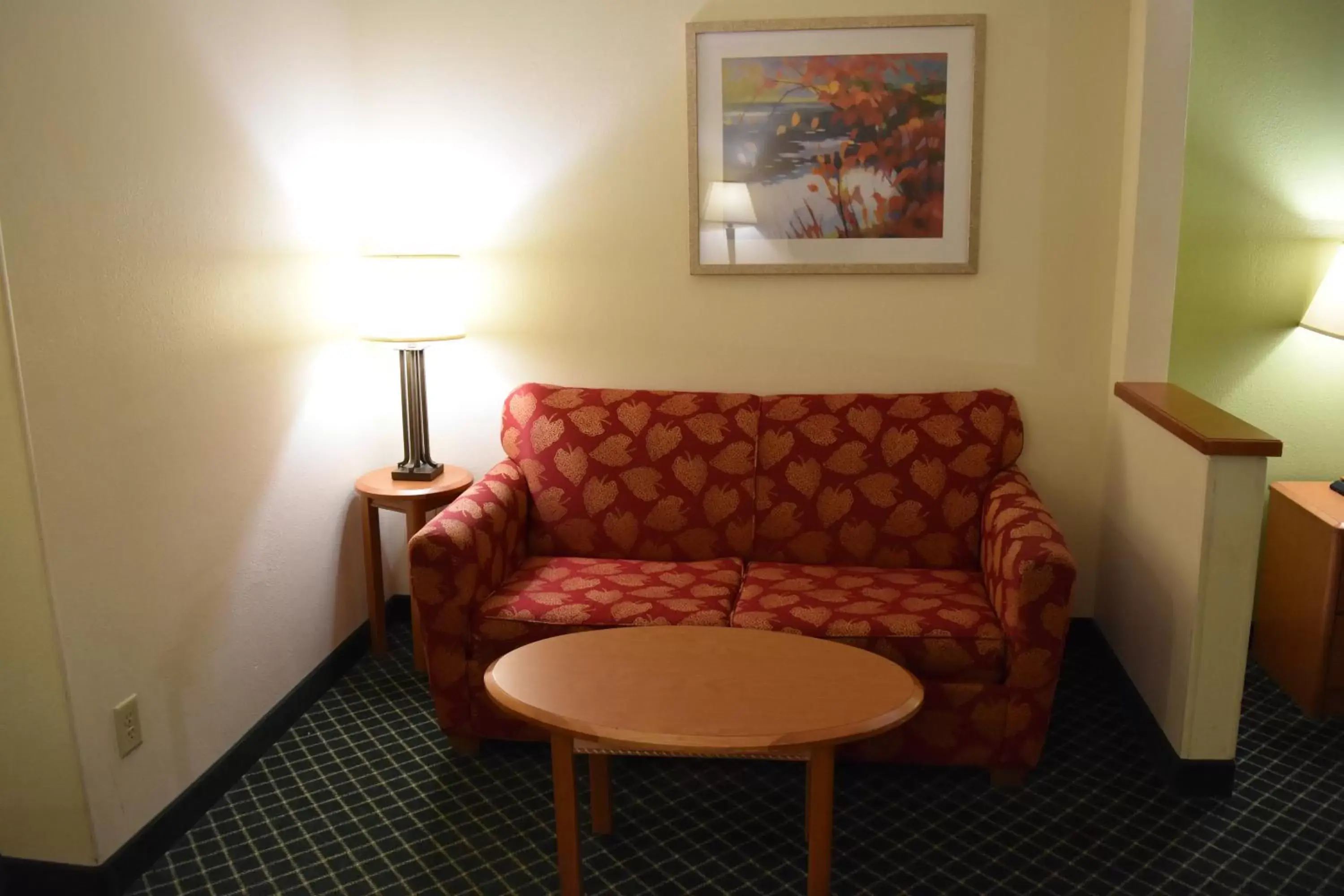 Living room, Seating Area in Motel 6-Anderson, IN - Indianapolis