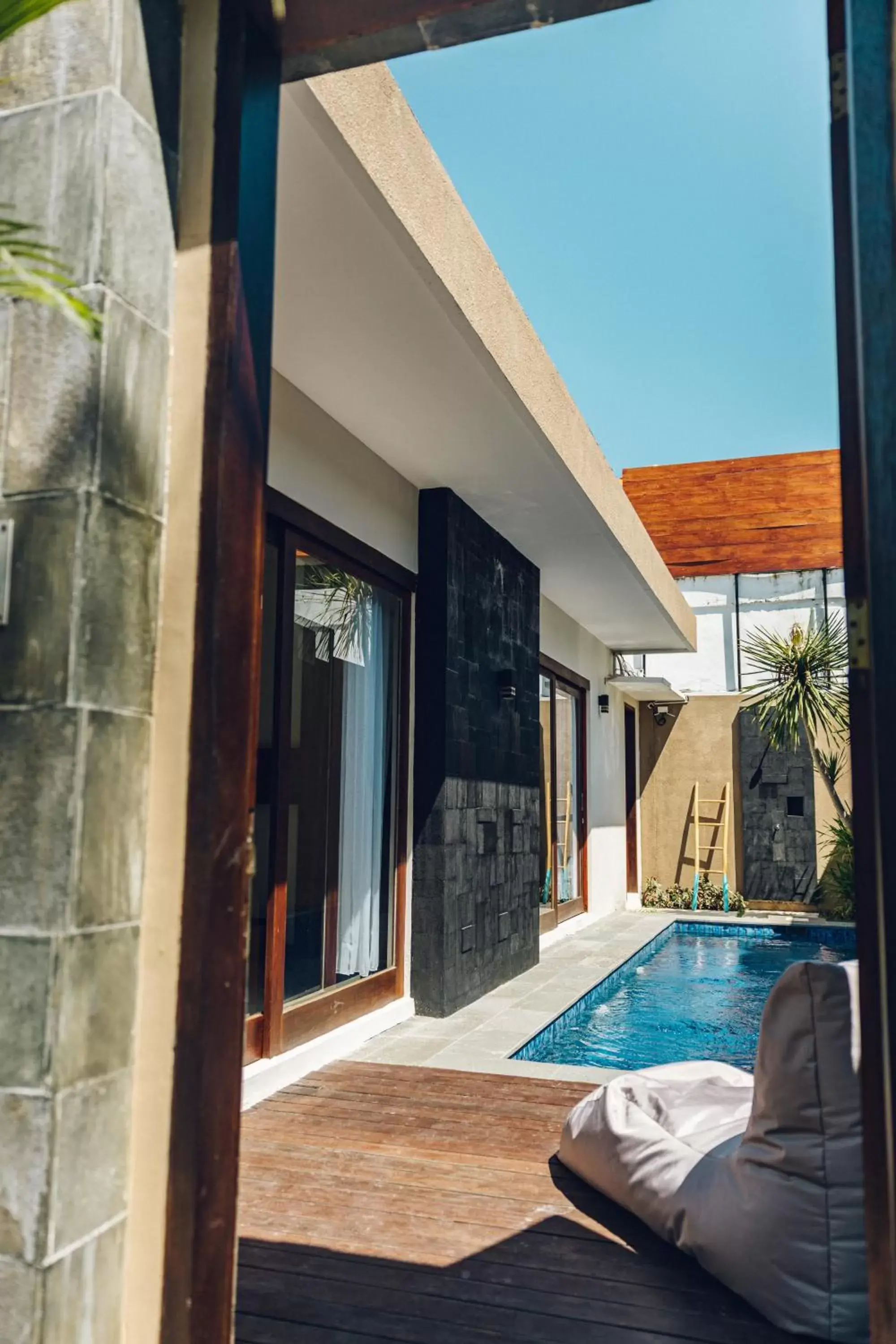 Swimming pool in Taj Maza Sunset Villas Swimming pool in Taj Maza Sunset Villas