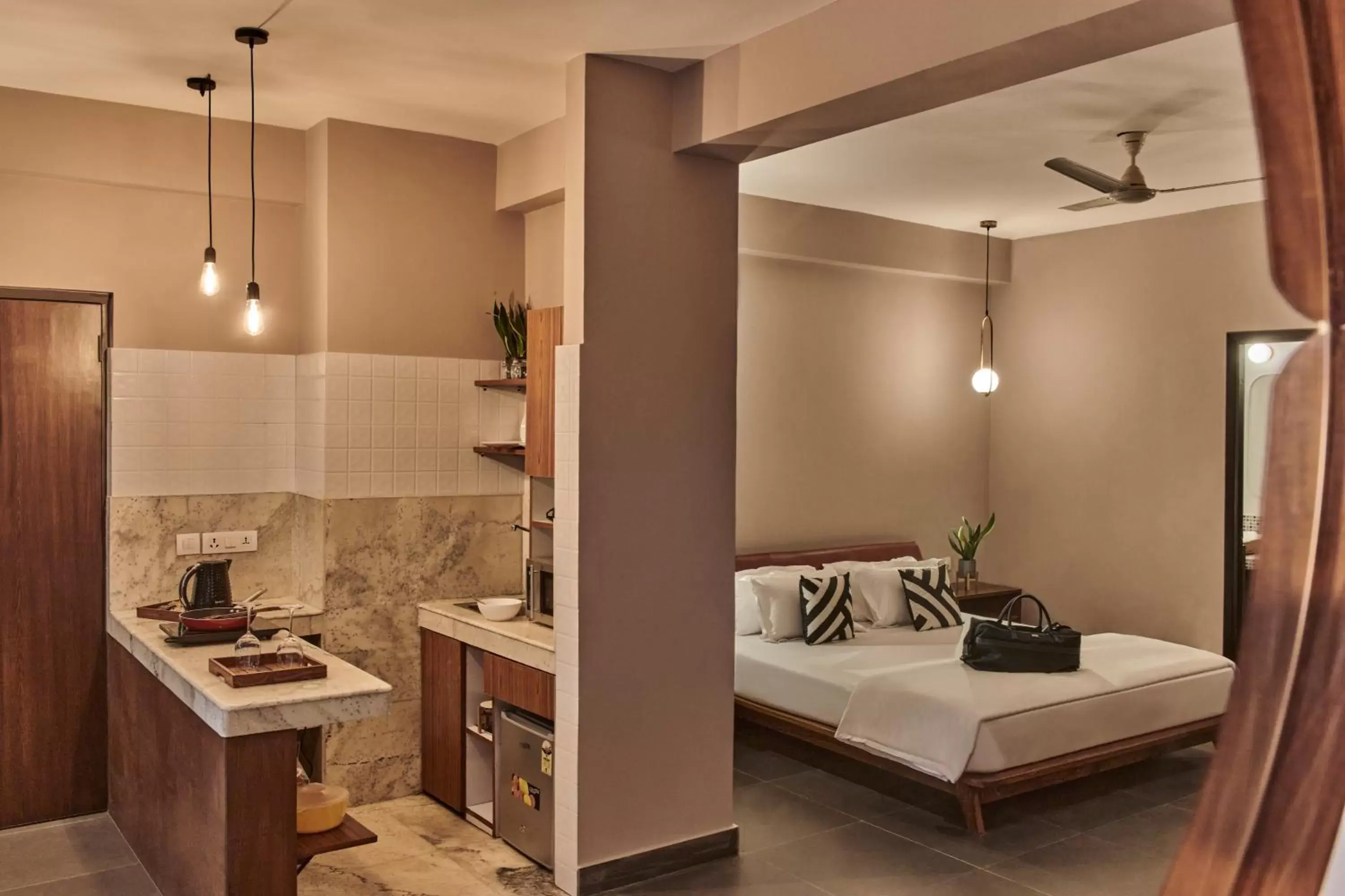 Bedroom, Bed in Minimalist Poshtel & Suites Bedroom, Bed in Minimalist Poshtel & Suites