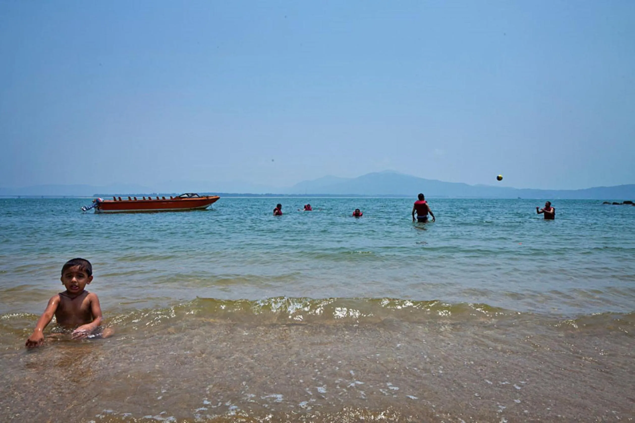 Location in Sterling Karwar