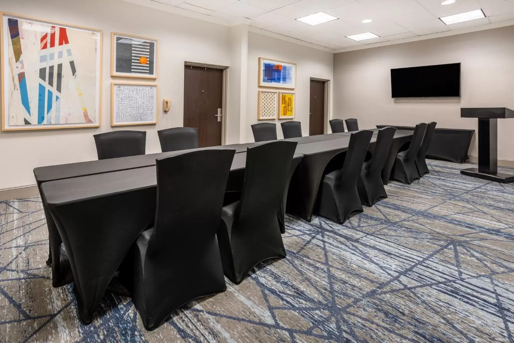 Meeting/conference room in Holiday Inn Express and Suites Tampa I-75 at Bruce B. Downs, an IHG Hotel