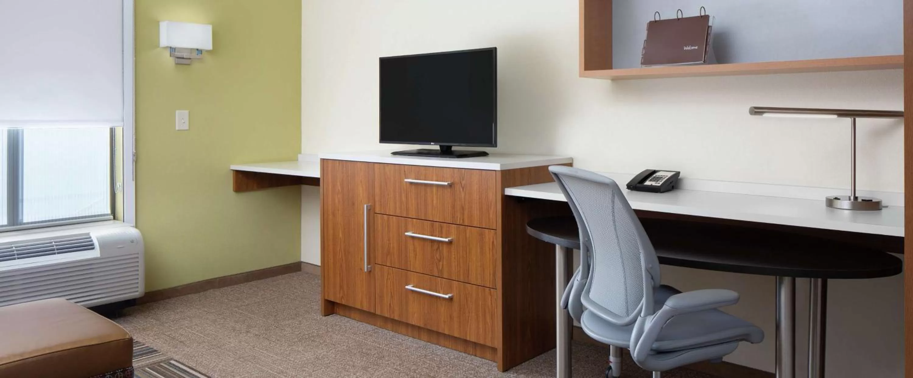 Bedroom in Home2 Suites by Hilton Parc Lafayette