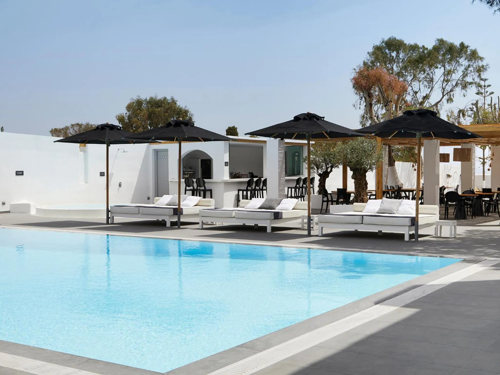 Swimming pool in Kalisti Hotel & Suites