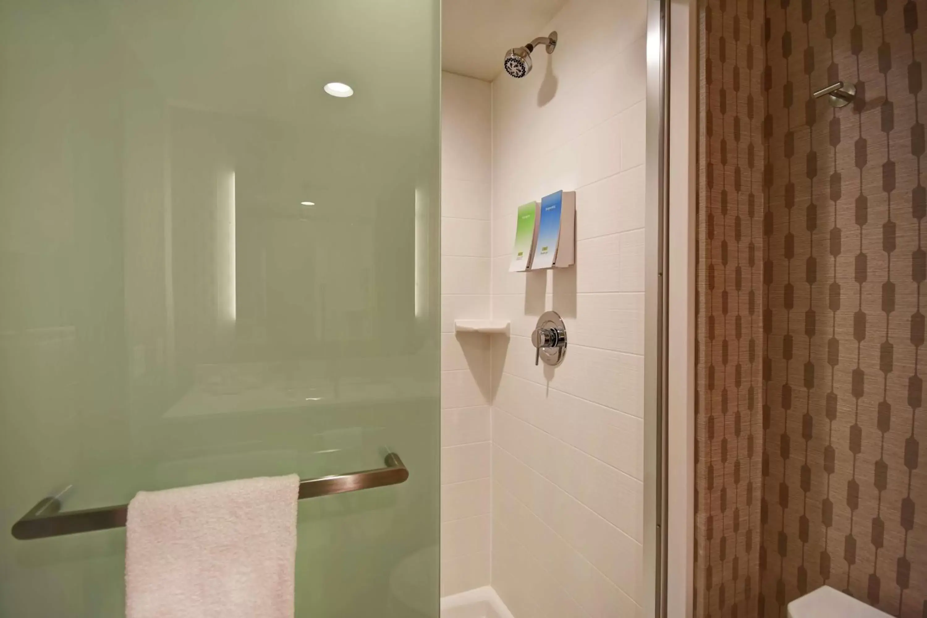 Bathroom in Home2 Suites by Hilton Victorville