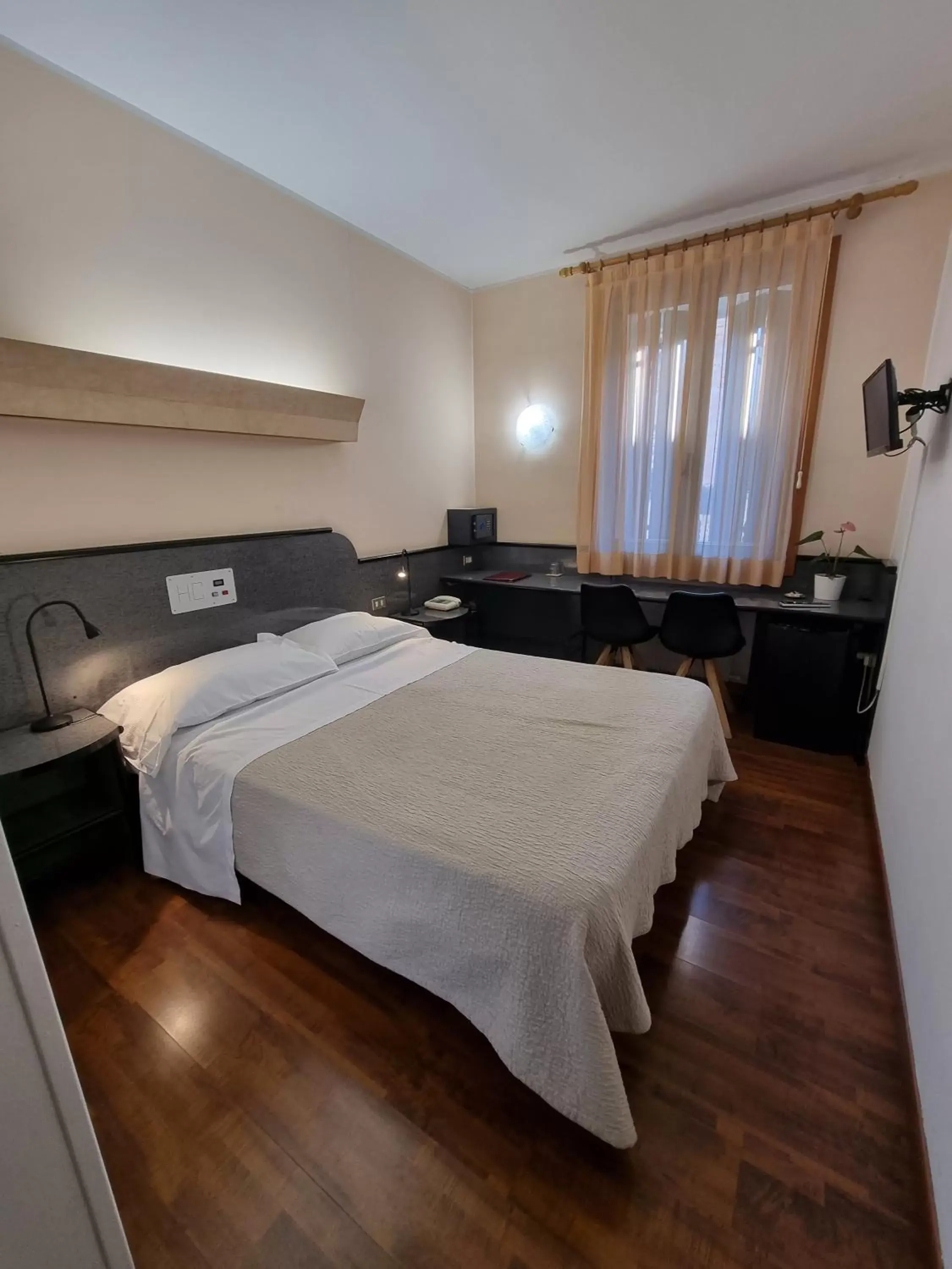 Bed in CityHotel Cristina Vicenza