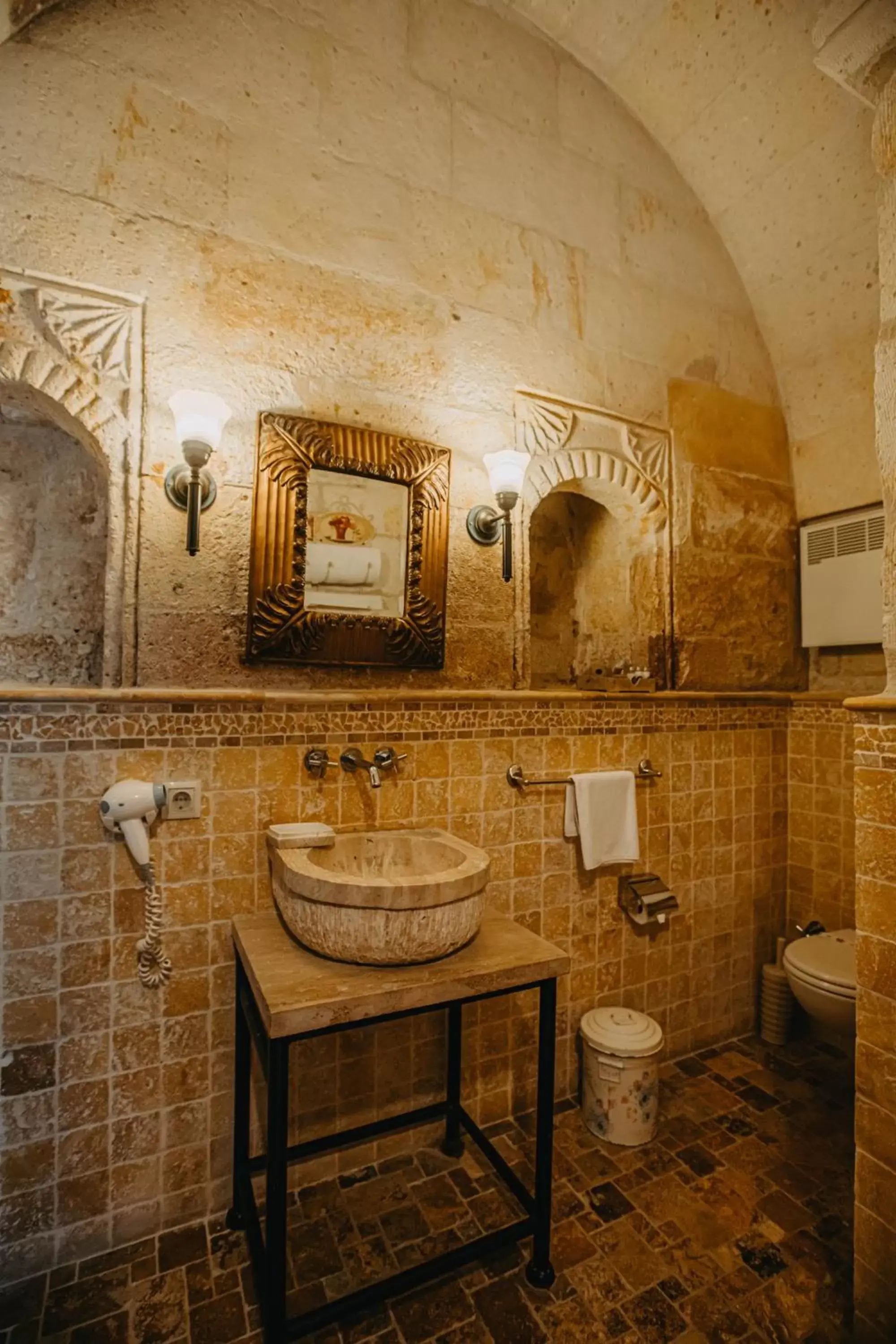 Bathroom in Melekler Evi Cave Hotel