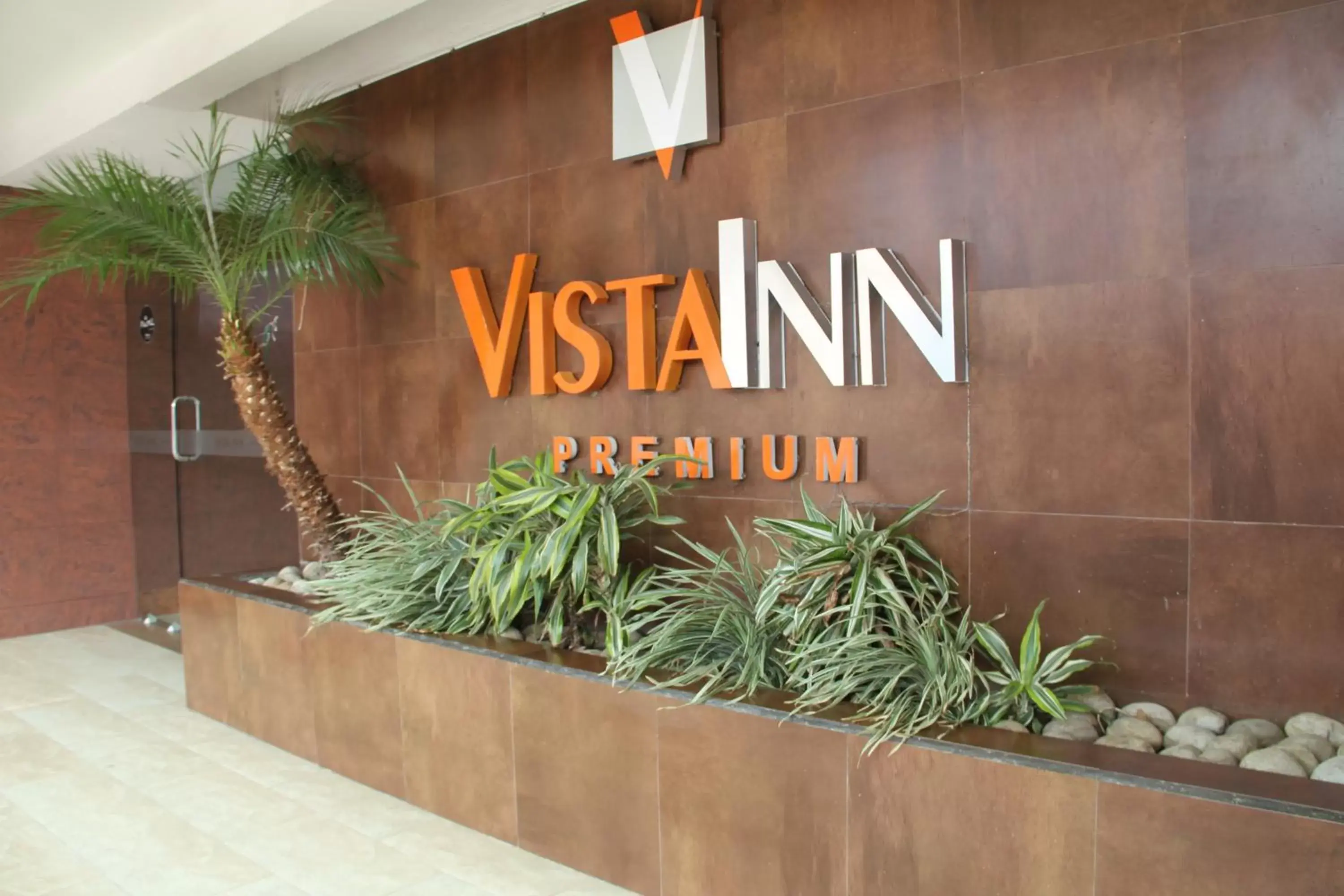 Property Logo/Sign in Hotel Vista Inn Premium