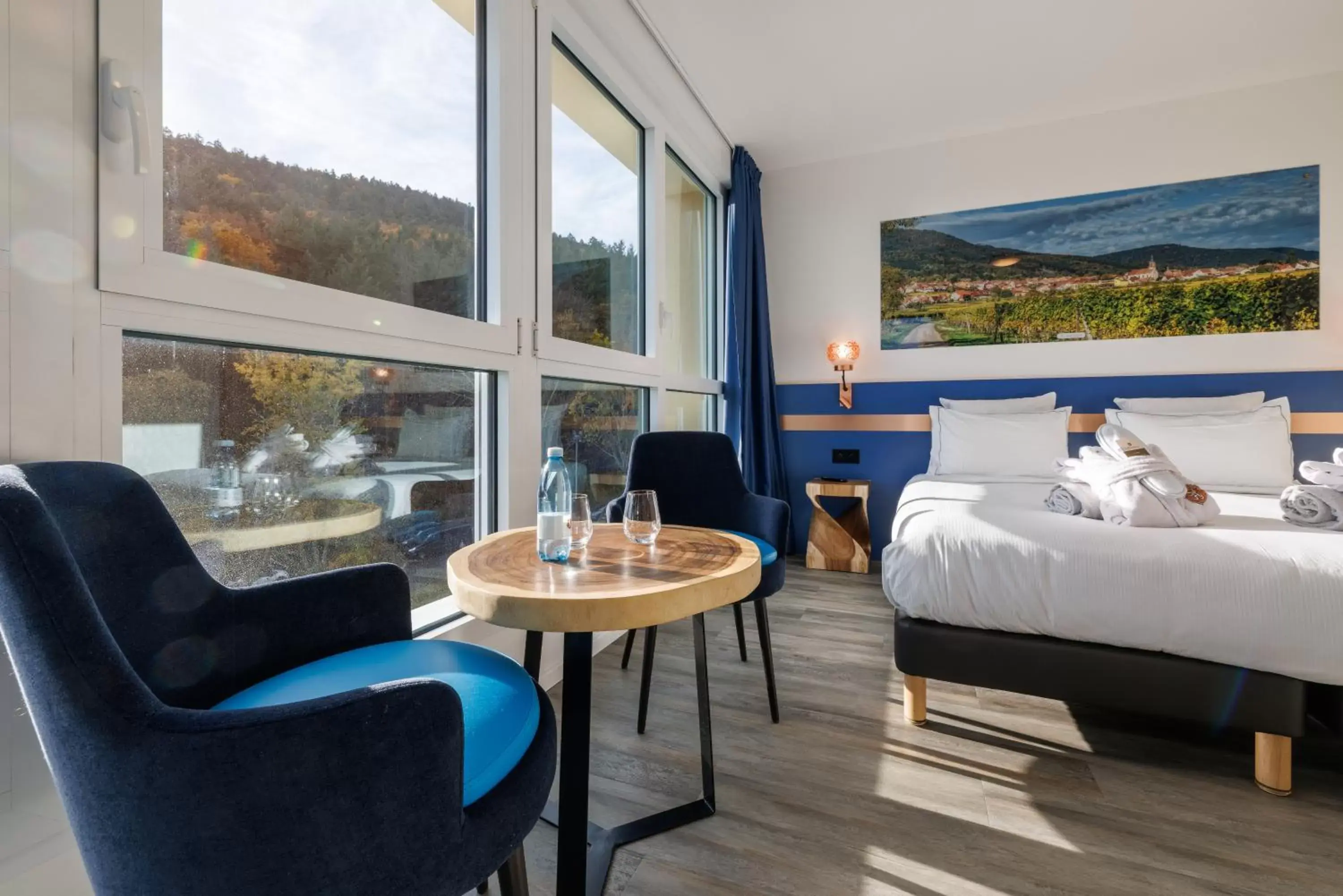 Photo of the whole room, Bed in Hotel SPA Husseren Collections - Proche Colmar - Eguisheim Photo of the whole room, Bed in Hotel SPA Husseren Collections - Proche Colmar - Eguisheim