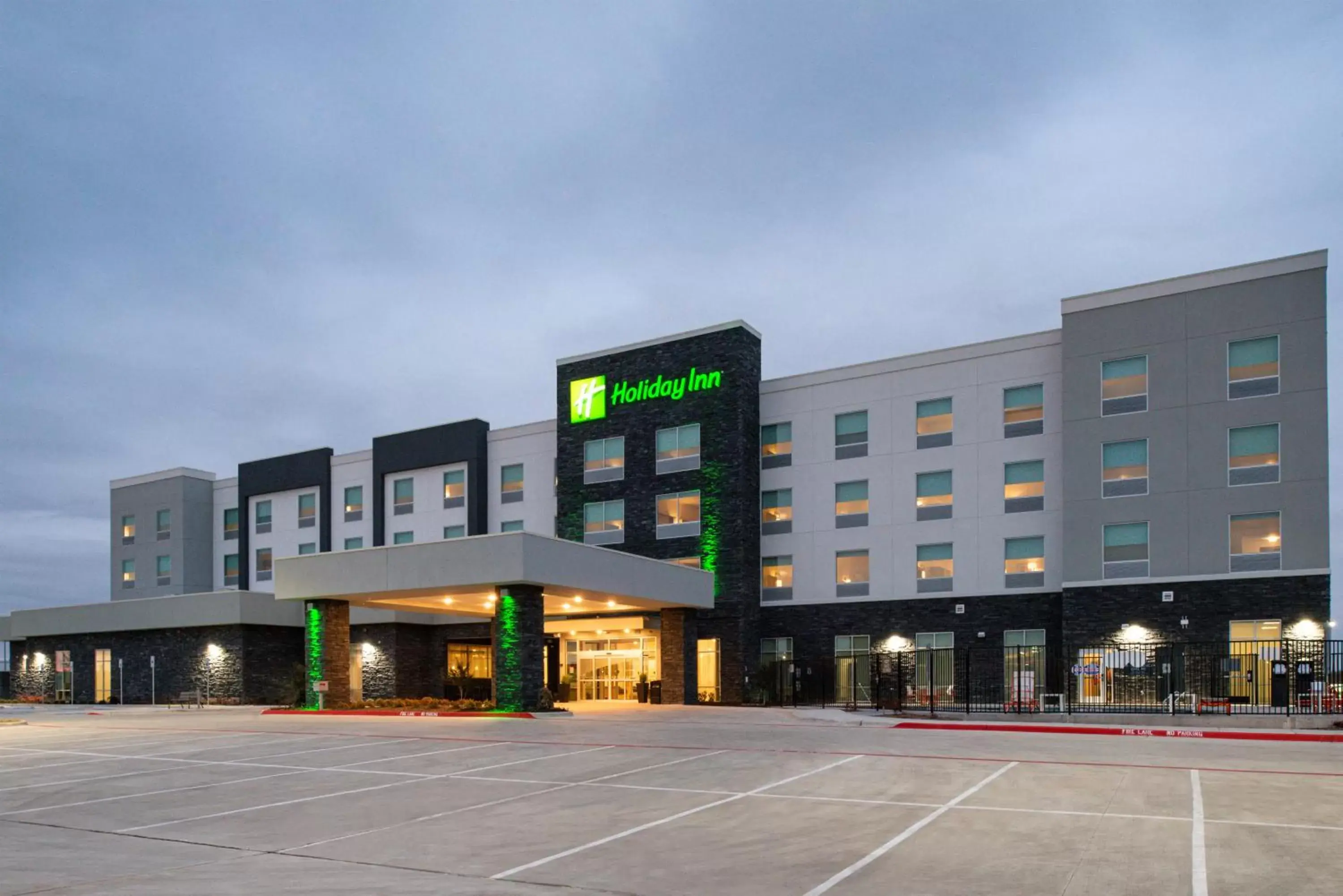 Property Building in Holiday Inn - Fort Worth - Alliance, an IHG Hotel