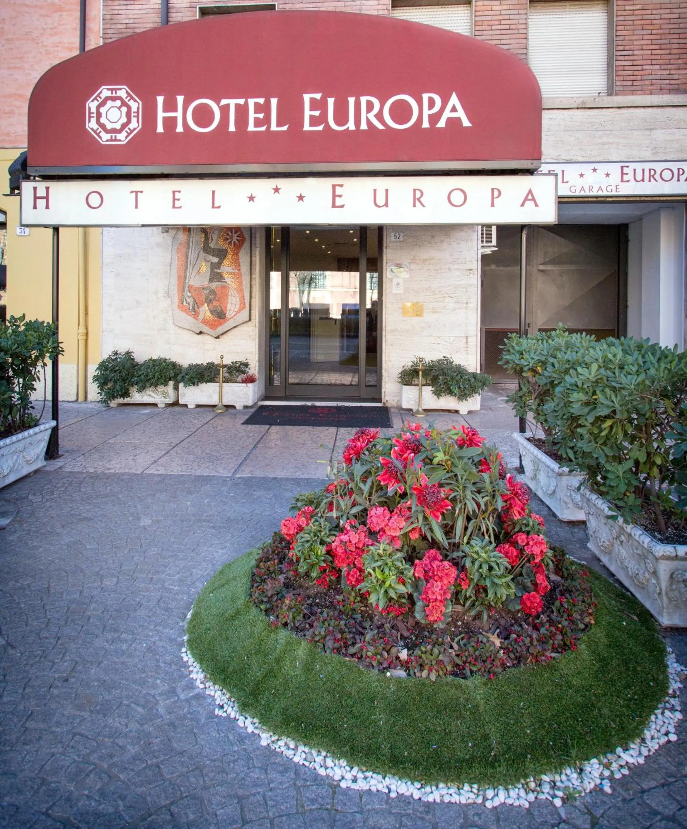 Facade/entrance in Hotel Europa