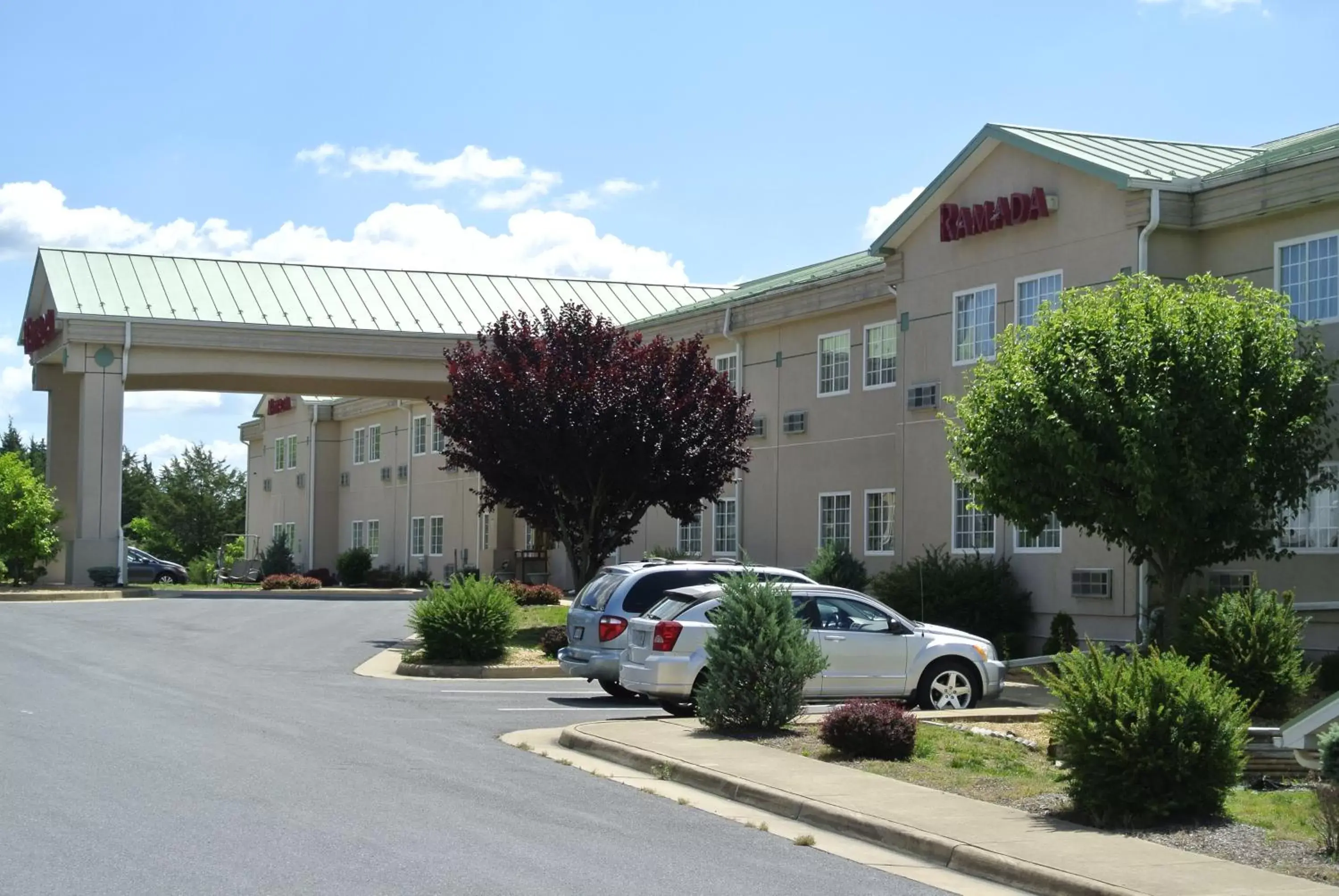 Facade/entrance in Ramada by Wyndham Strasburg - Shenandoah Valley Facade/entrance in Ramada by Wyndham Strasburg - Shenandoah Valley