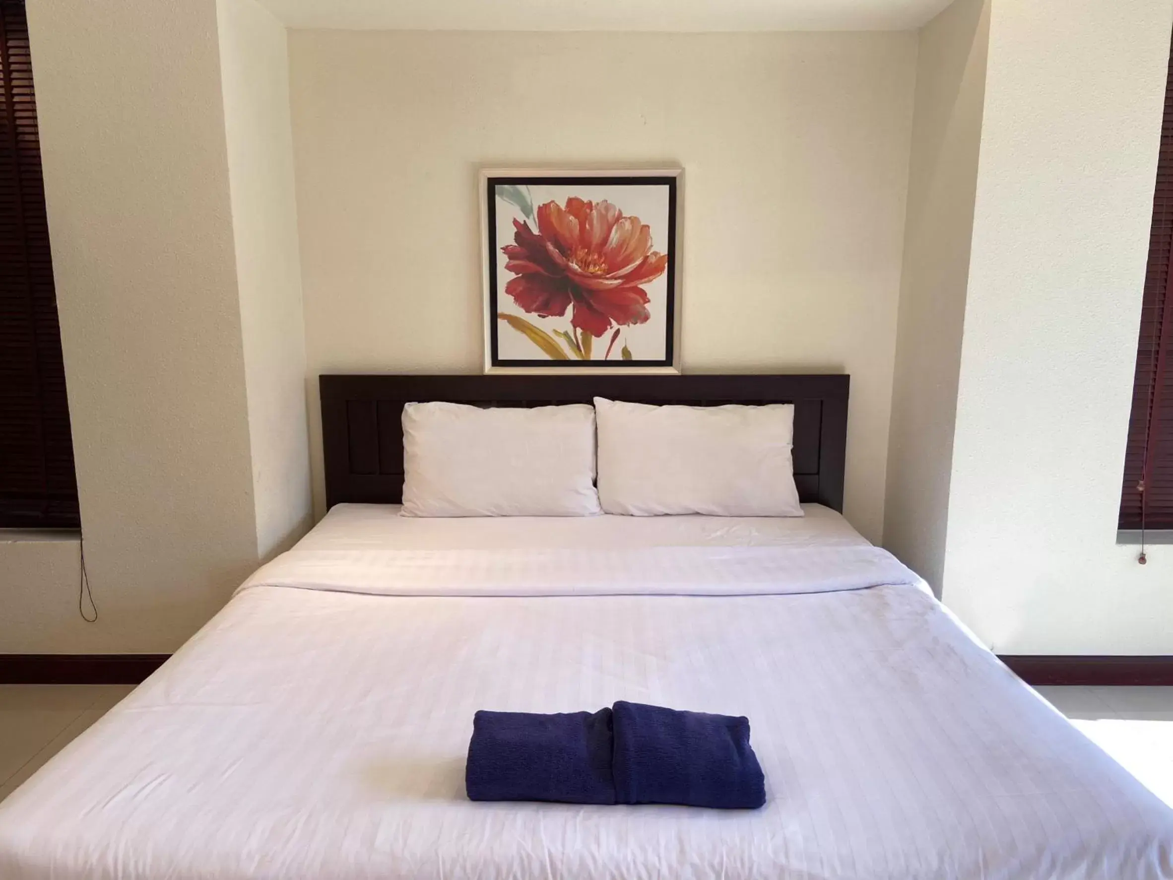 Bed in Blooming Hill Boutique Suites