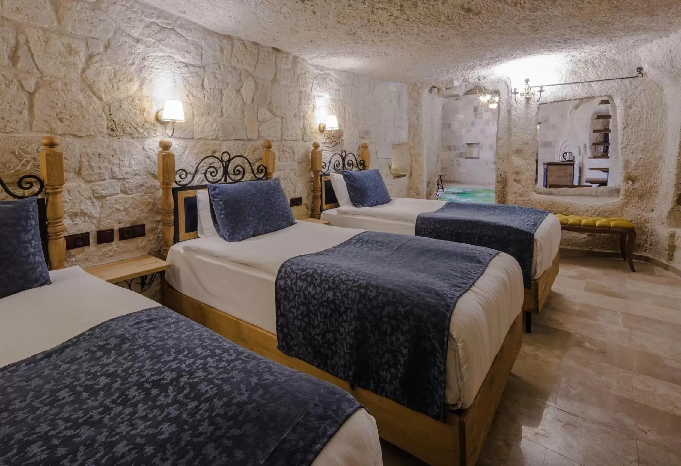 Property building, Bed in Lunar Cappadocia Hotel