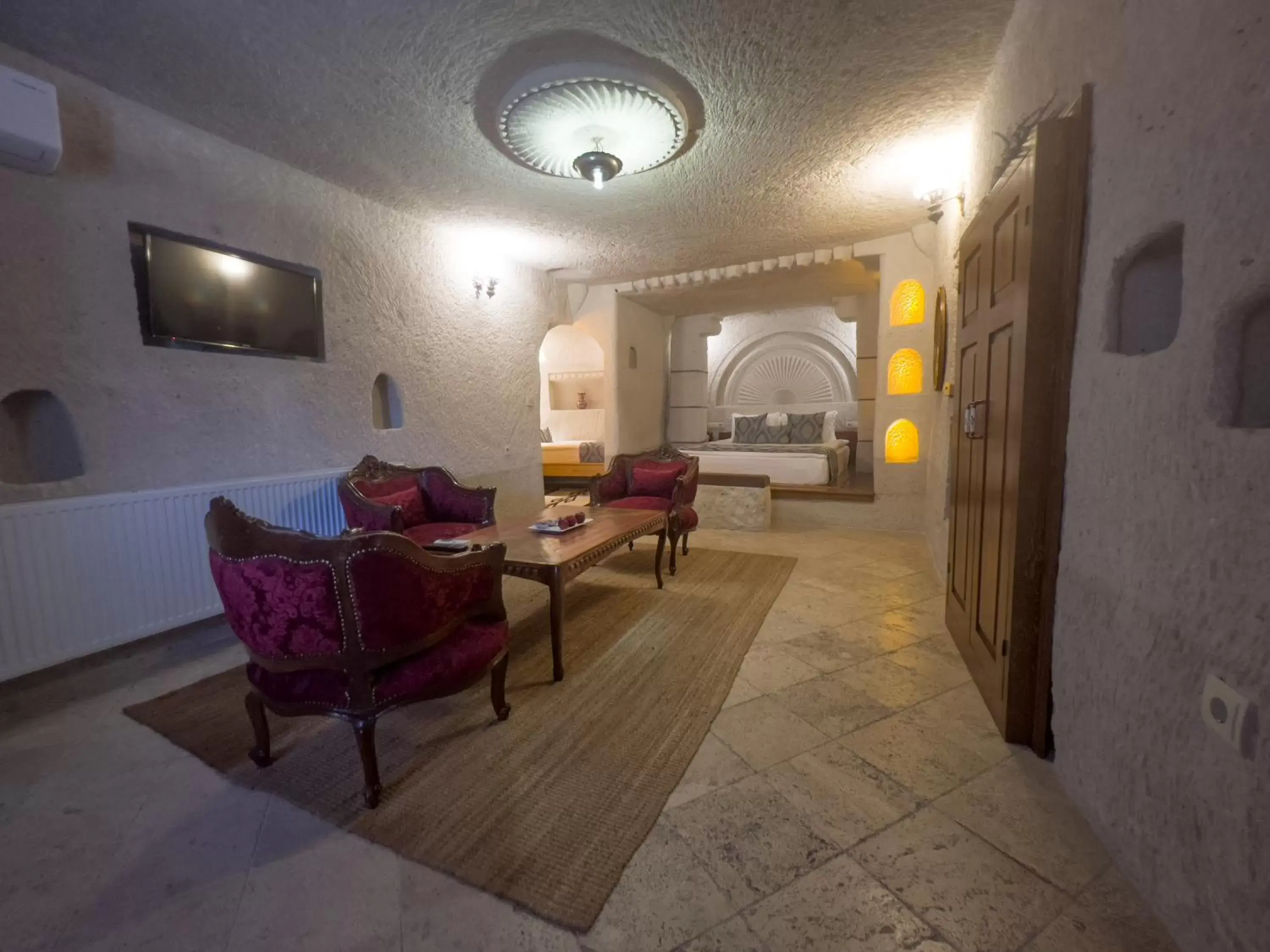 View (from property/room), Seating Area in Local Cave House Hotel