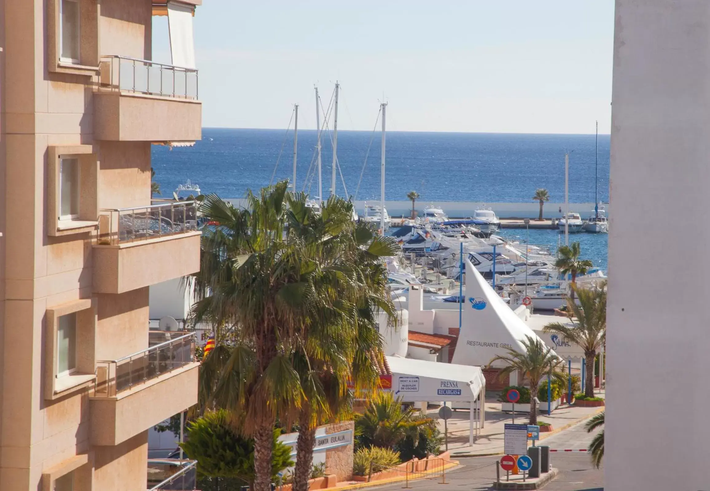 Balcony/Terrace, Sea View in Aparthotel Duquesa Playa