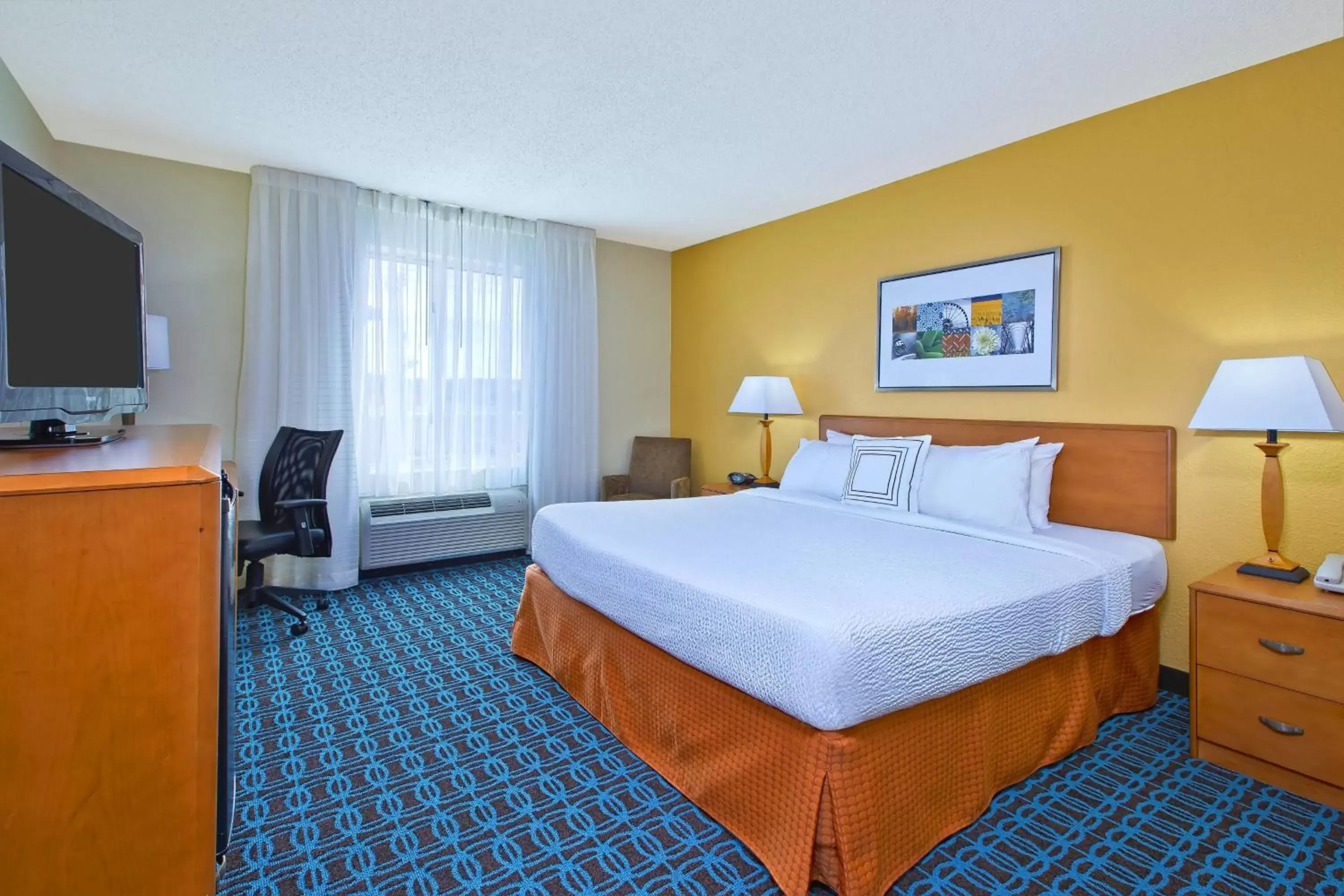 Photo of the whole room, Bed in Fairfield Inn & Suites by Marriott Chattanooga South East Ridge