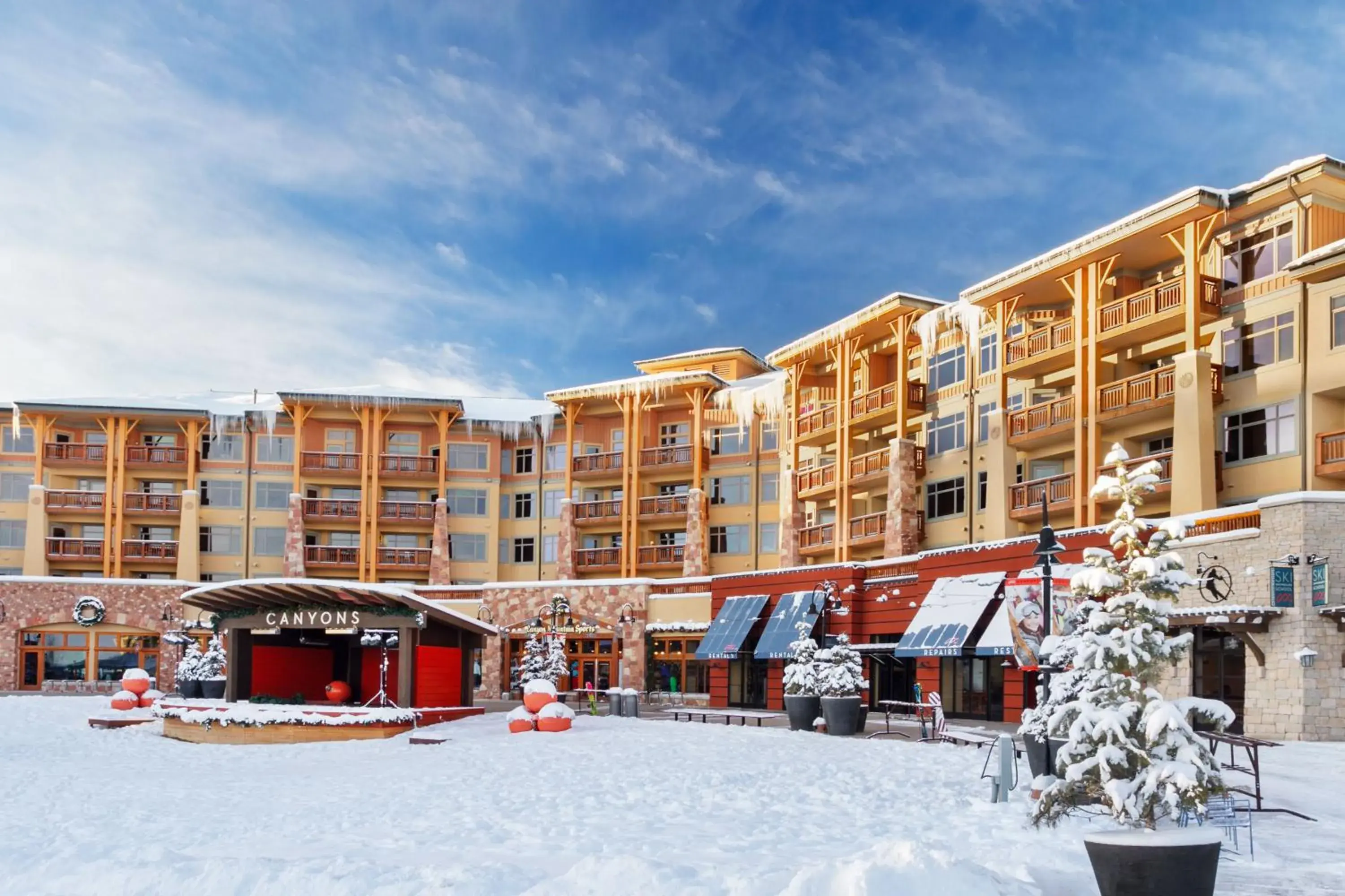 Facade/entrance, Winter in Sundial Lodge by All Seasons Resort Lodging