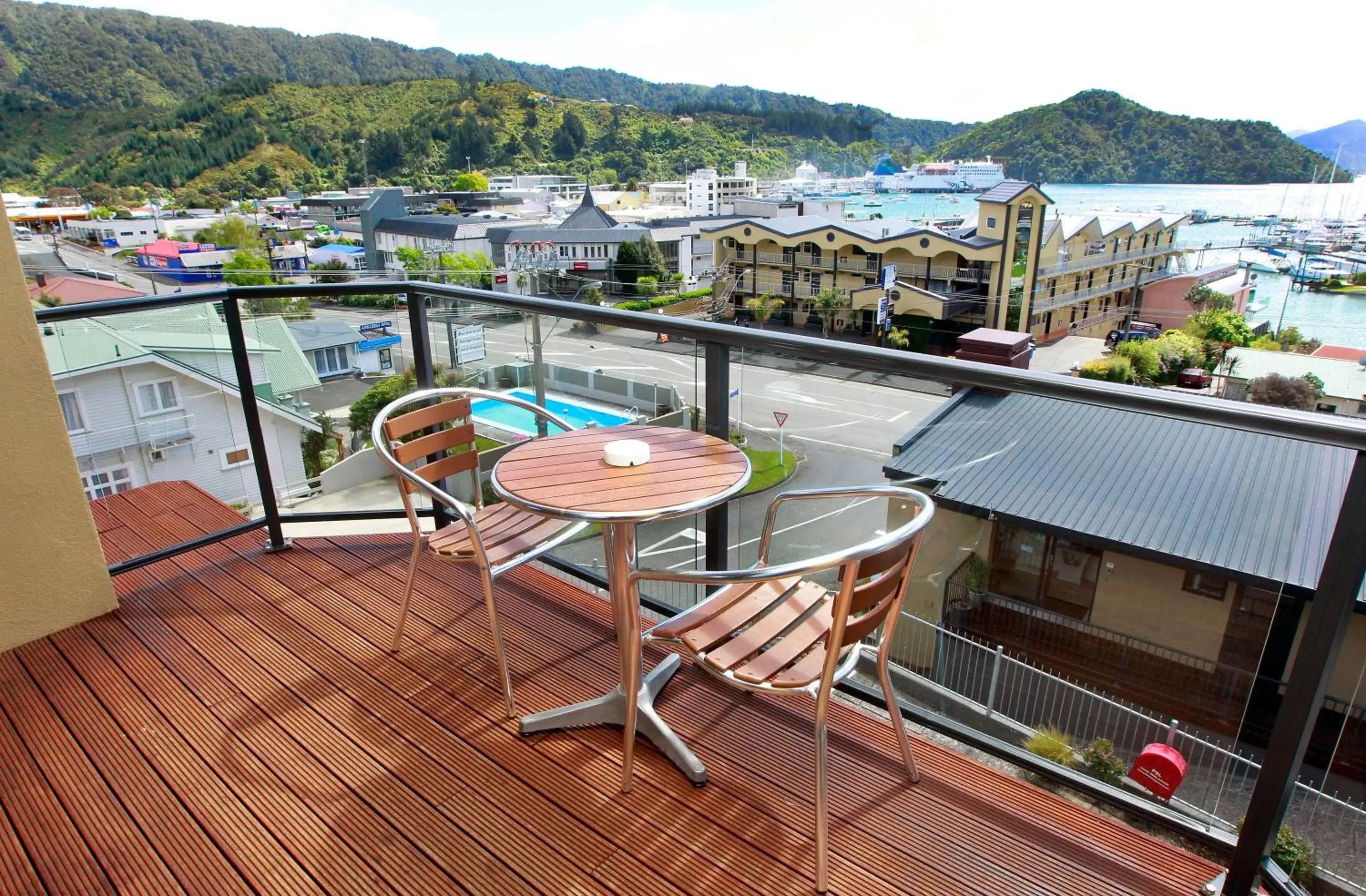 Balcony/Terrace in Harbour View Motel