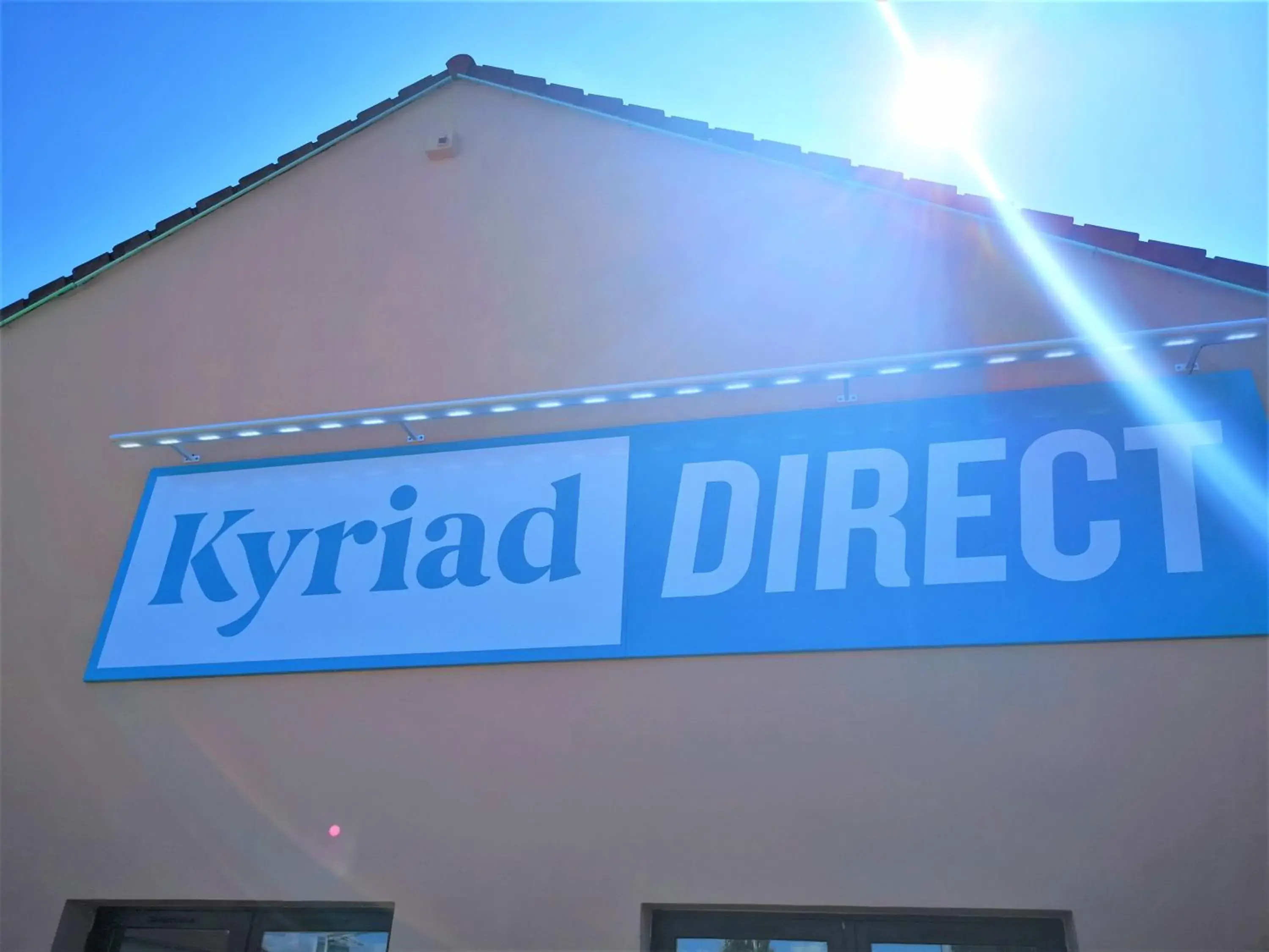 Property logo or sign in Kyriad Direct Roanne Hôtel