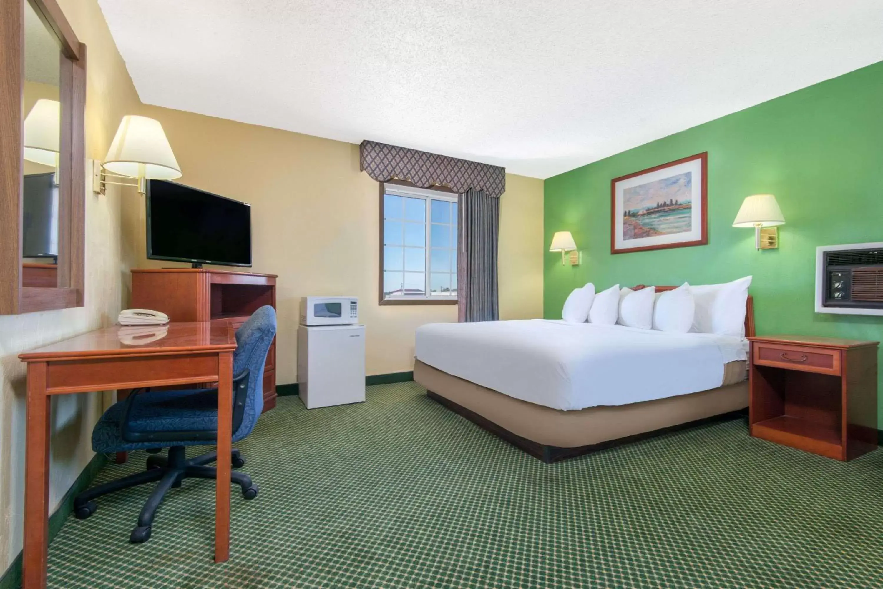 Photo of the whole room in Days Inn by Wyndham Great Bend