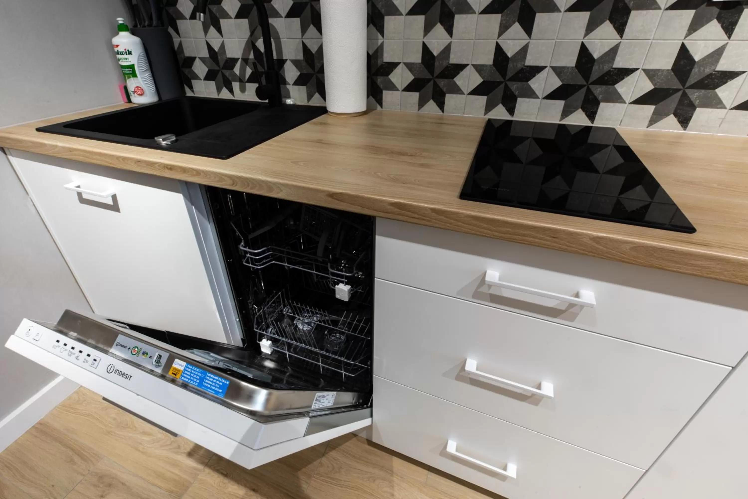 Kitchen or kitchenette in Stylowe Apartamenty Plewiska