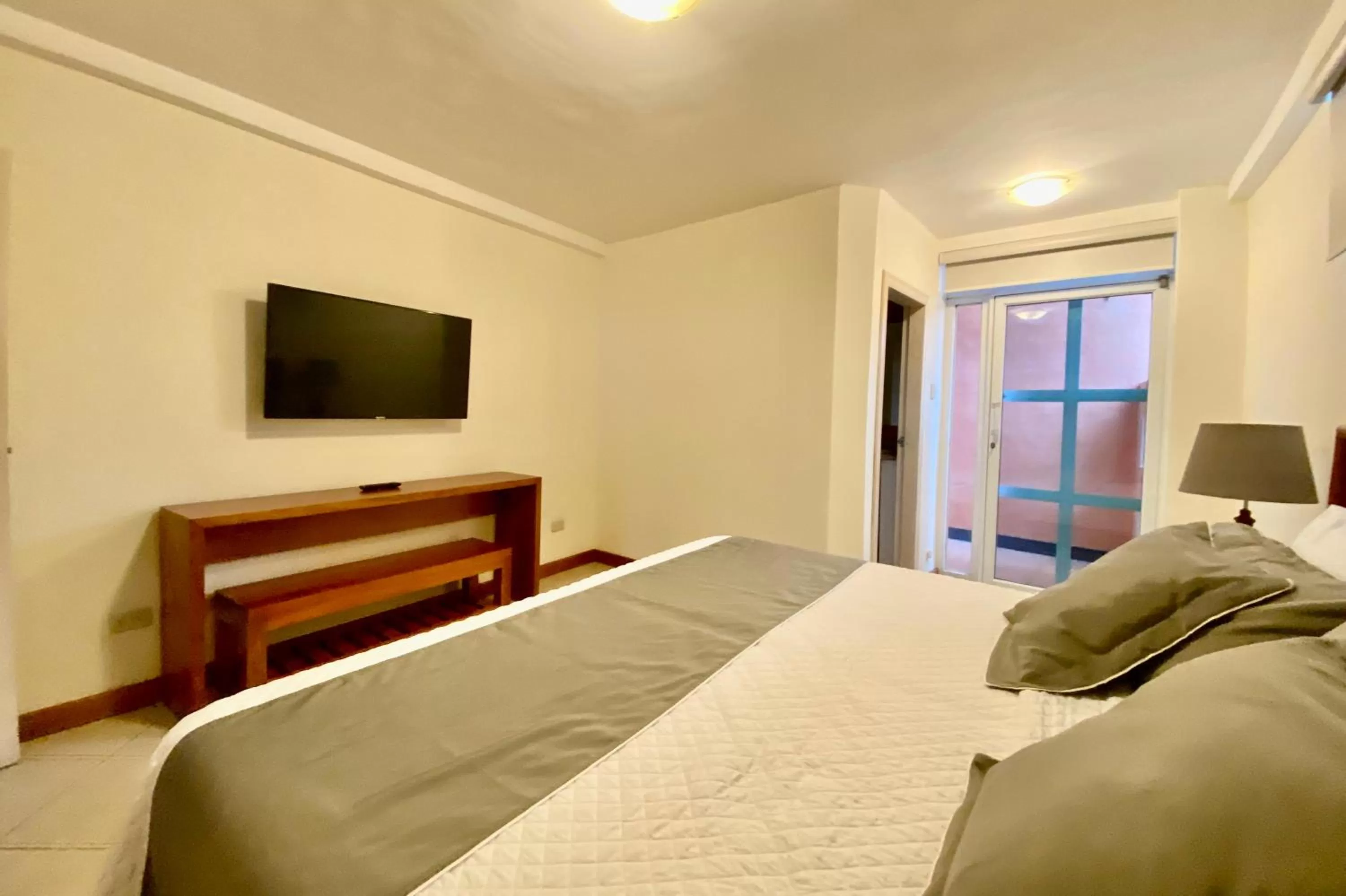 Bed in Torre Mar Galapagos Boutique Suites