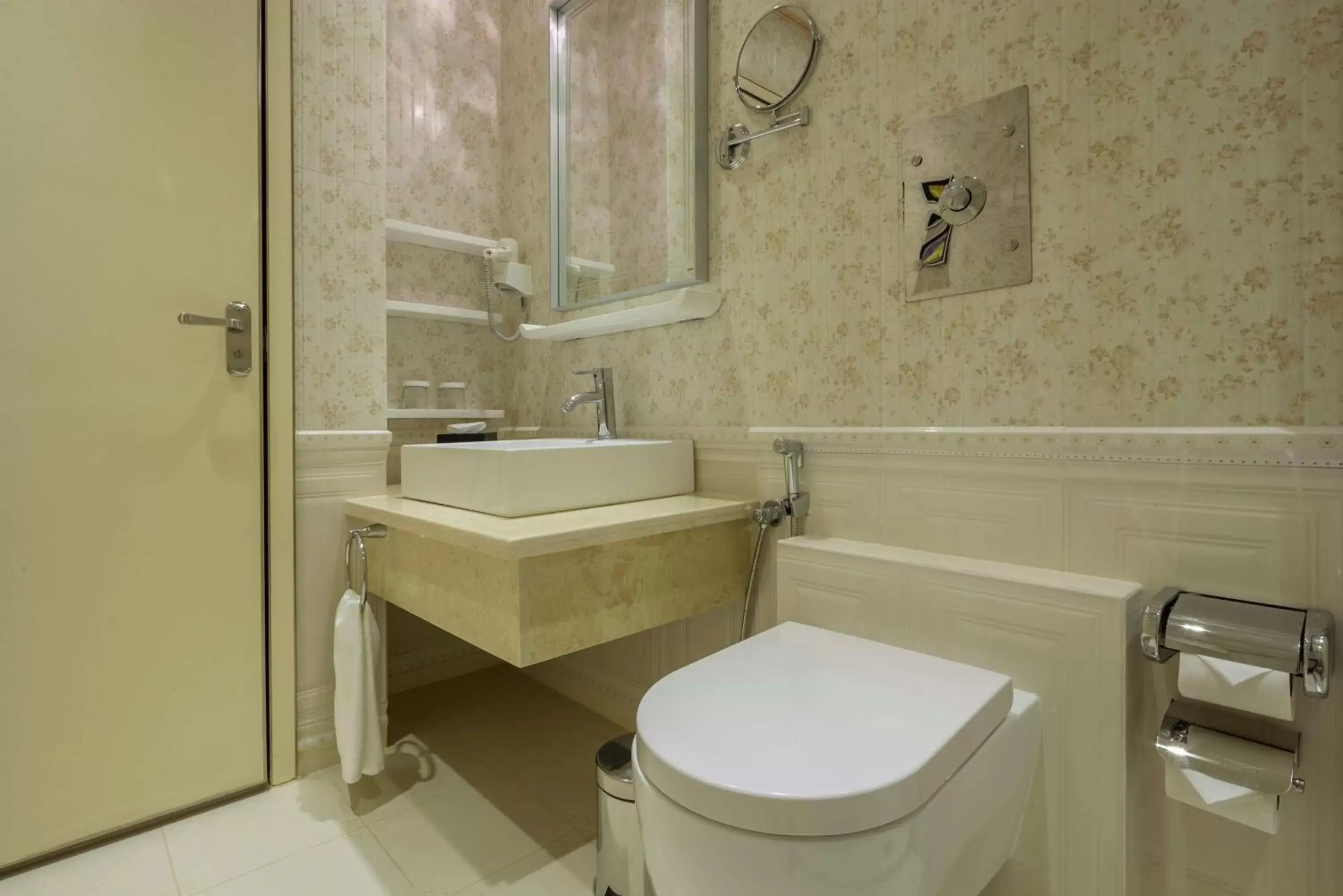 Bathroom in Al Ahsa Grand Hotel