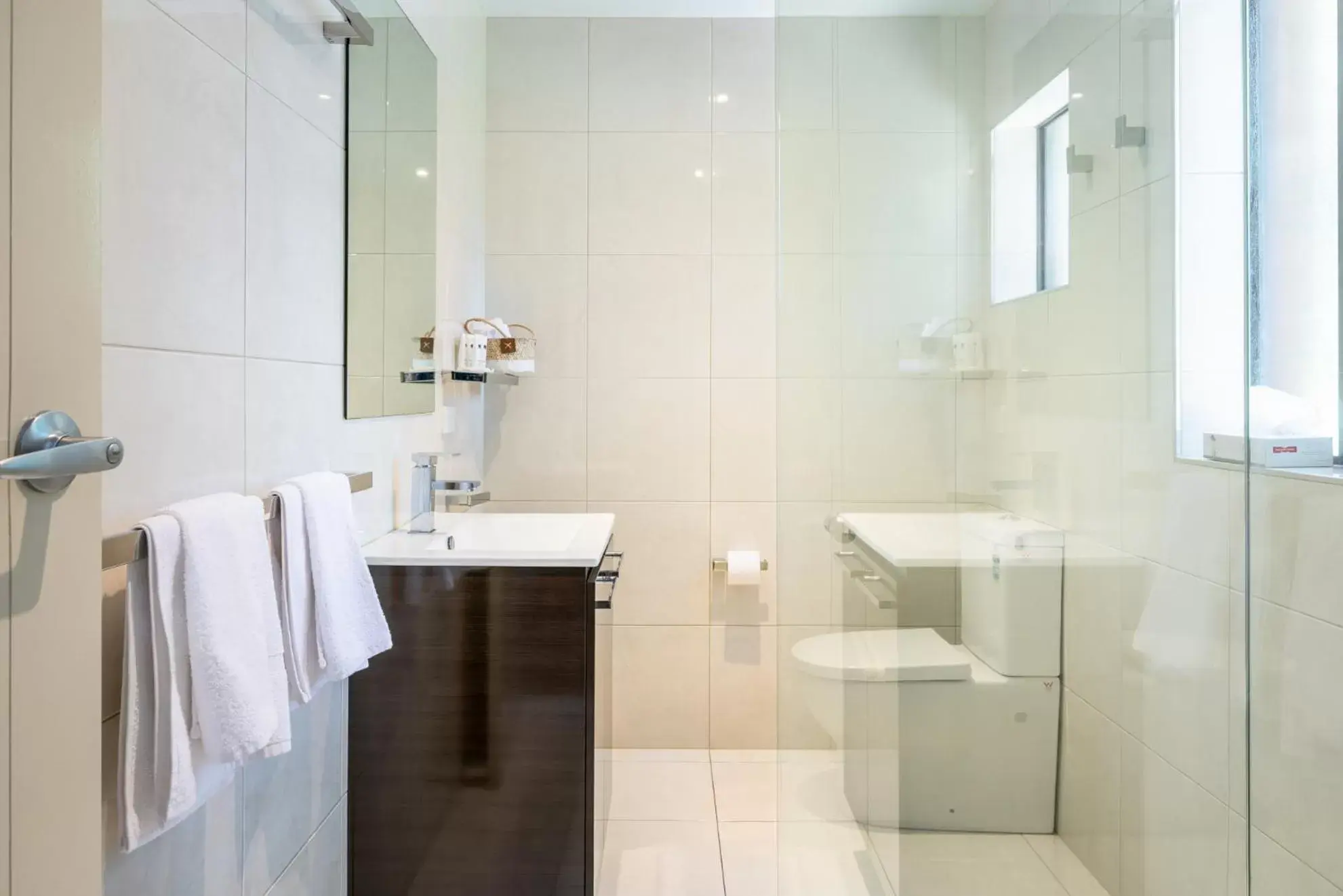 Shower, Bathroom in The Anchorage Bermagui