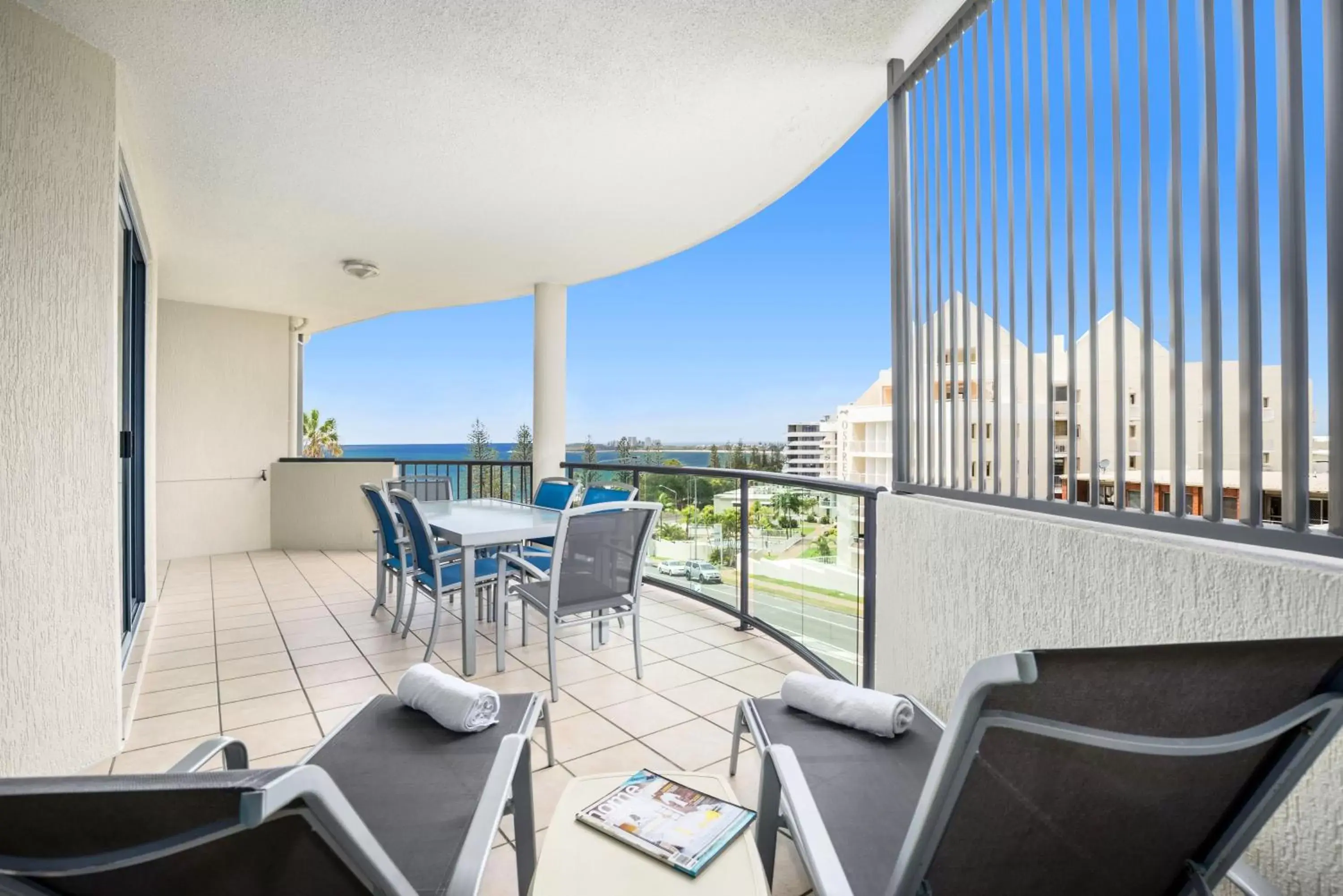 Two-Bedroom Apartment in Alexandra on the Pacific Two-Bedroom Apartment in Alexandra on the Pacific