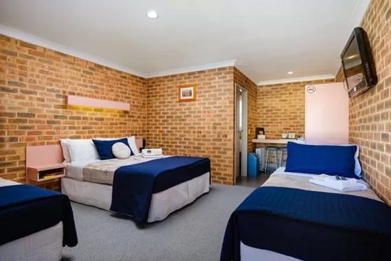 Bed in The Lydoun Motel