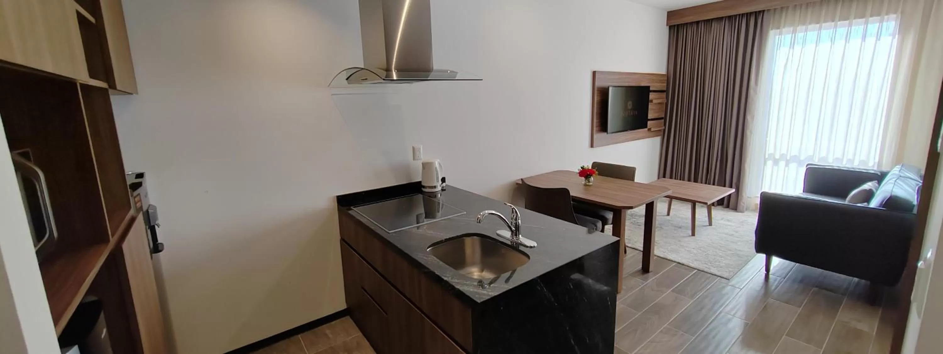 TV and multimedia in FUJITAYA Querétaro