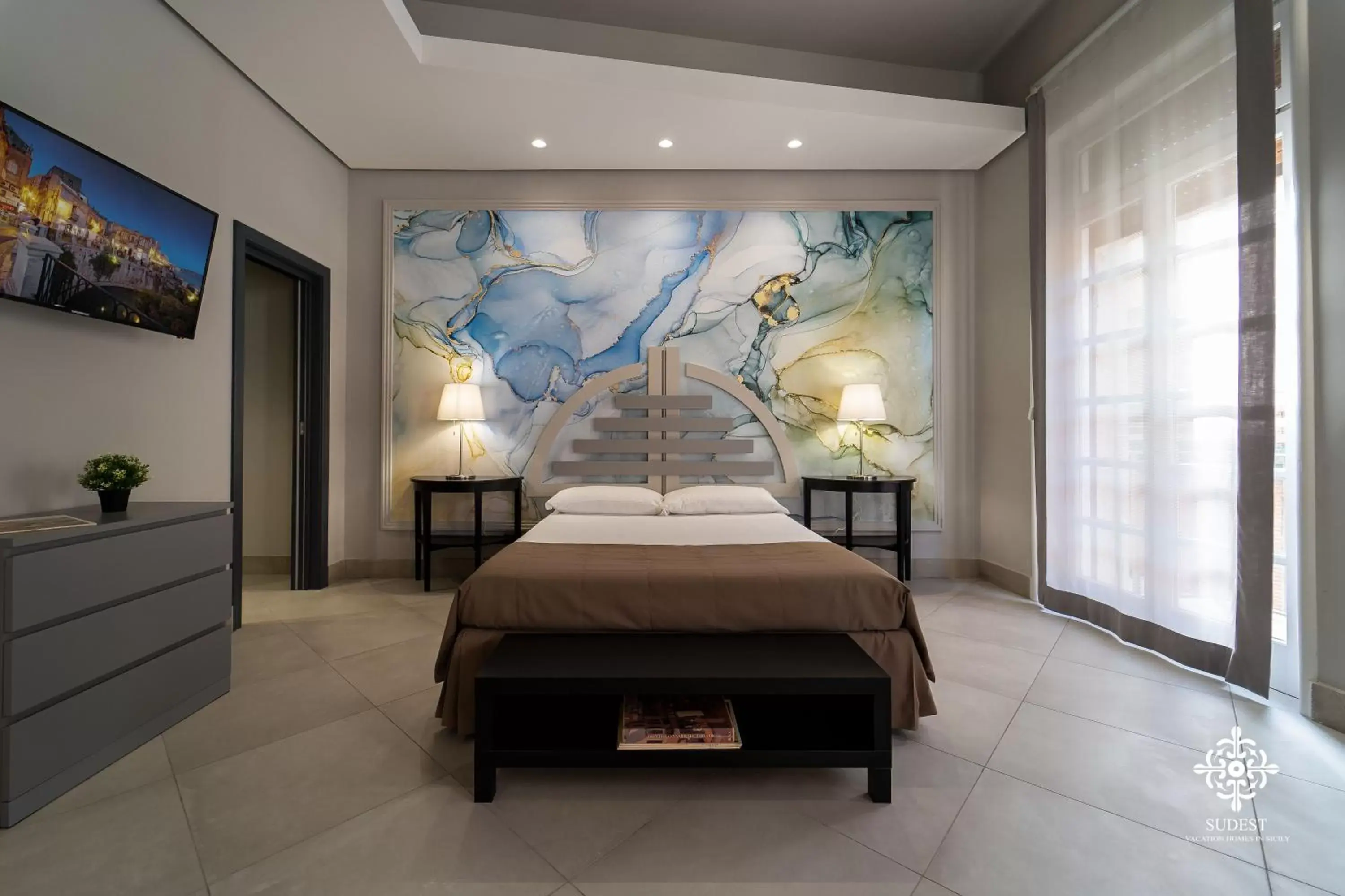 Bed in Matteotti Luxury Residence