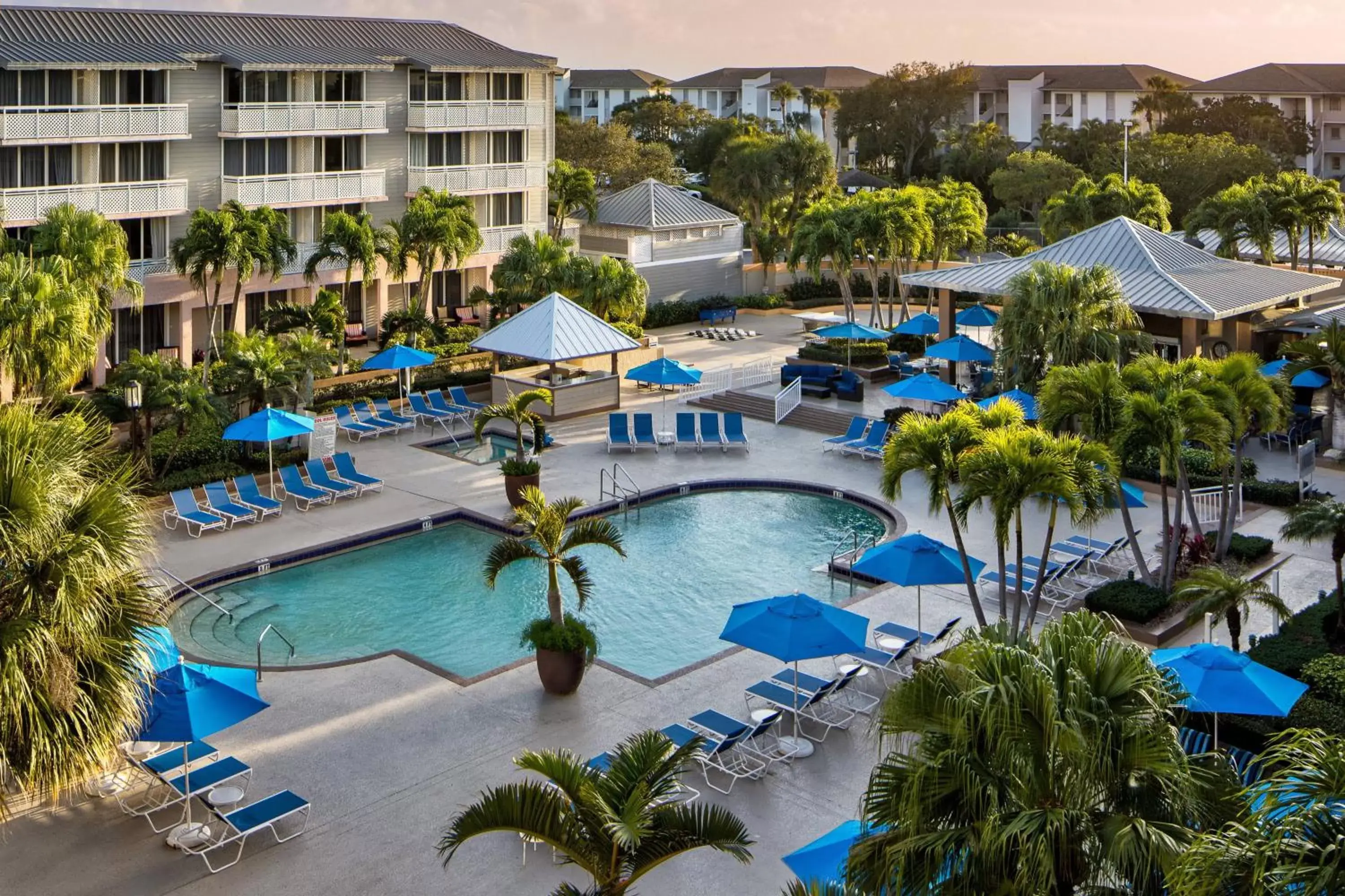 Swimming pool, Pool View in Marriott Hutchinson Island Beach Resort, Golf & Marina