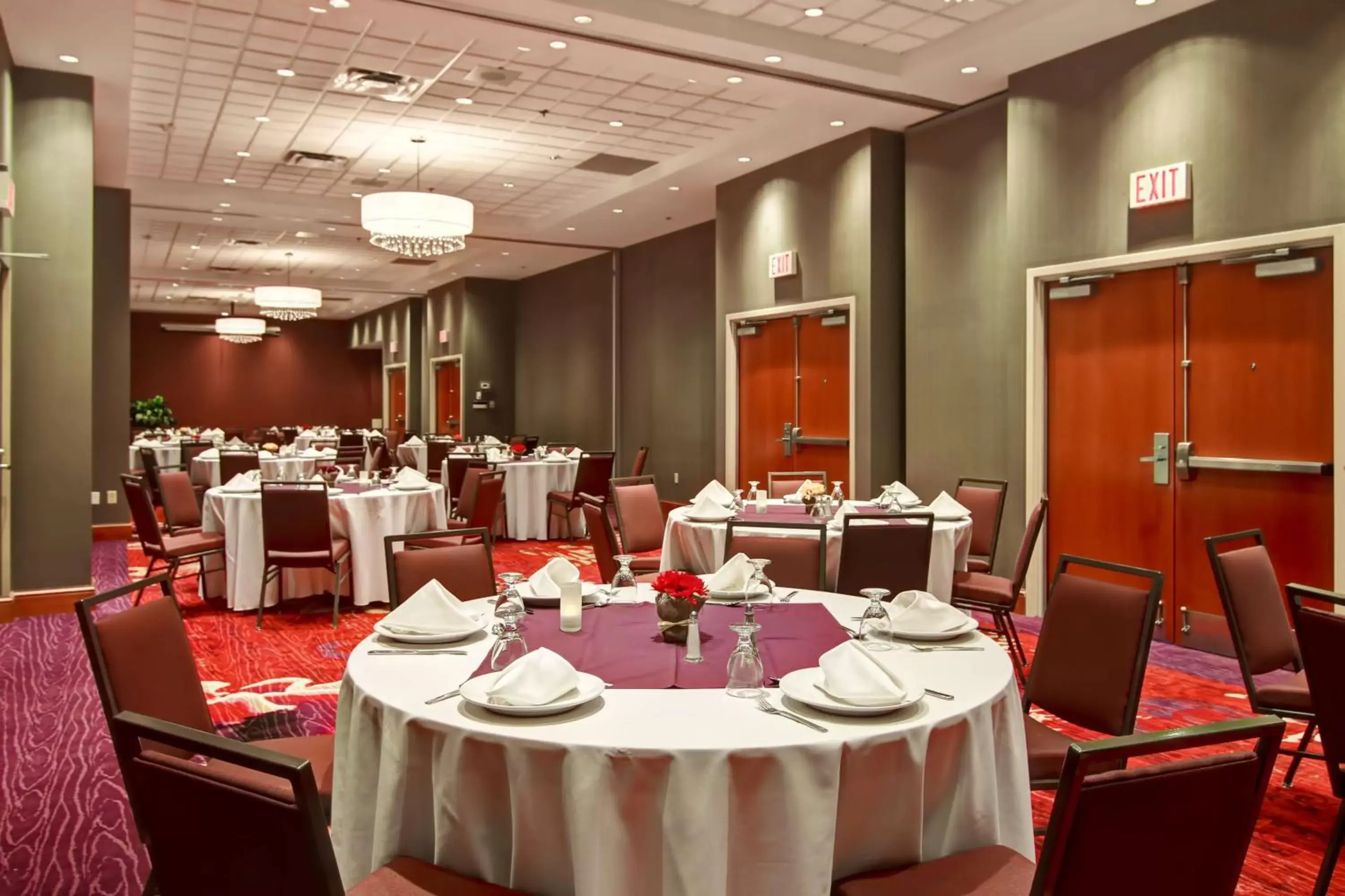 Meeting/conference room, Restaurant/Places to Eat in Hilton Garden Inn Toronto/Markham