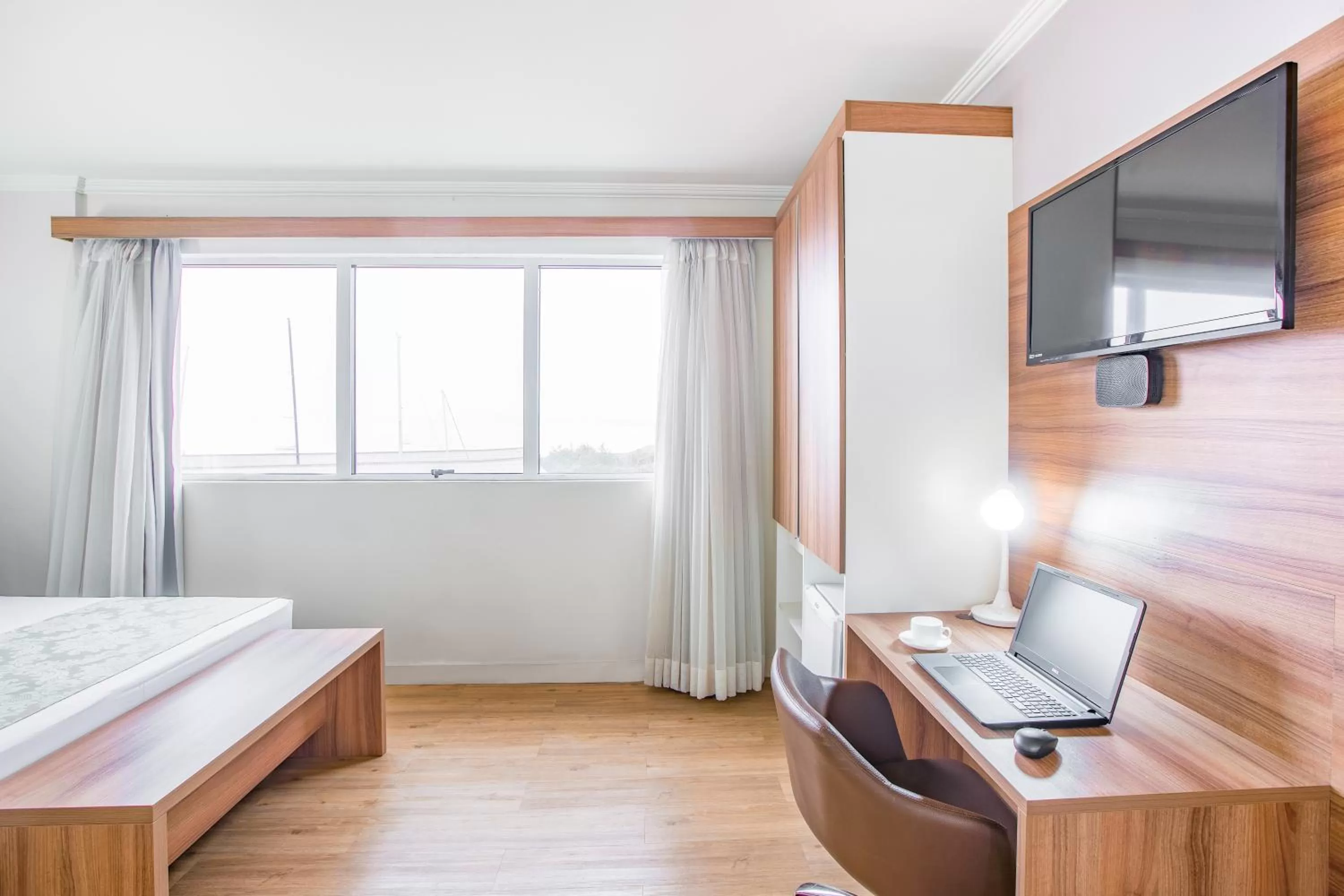 Photo of the whole room, Bed in Iate Hotel Centro Florianópolis