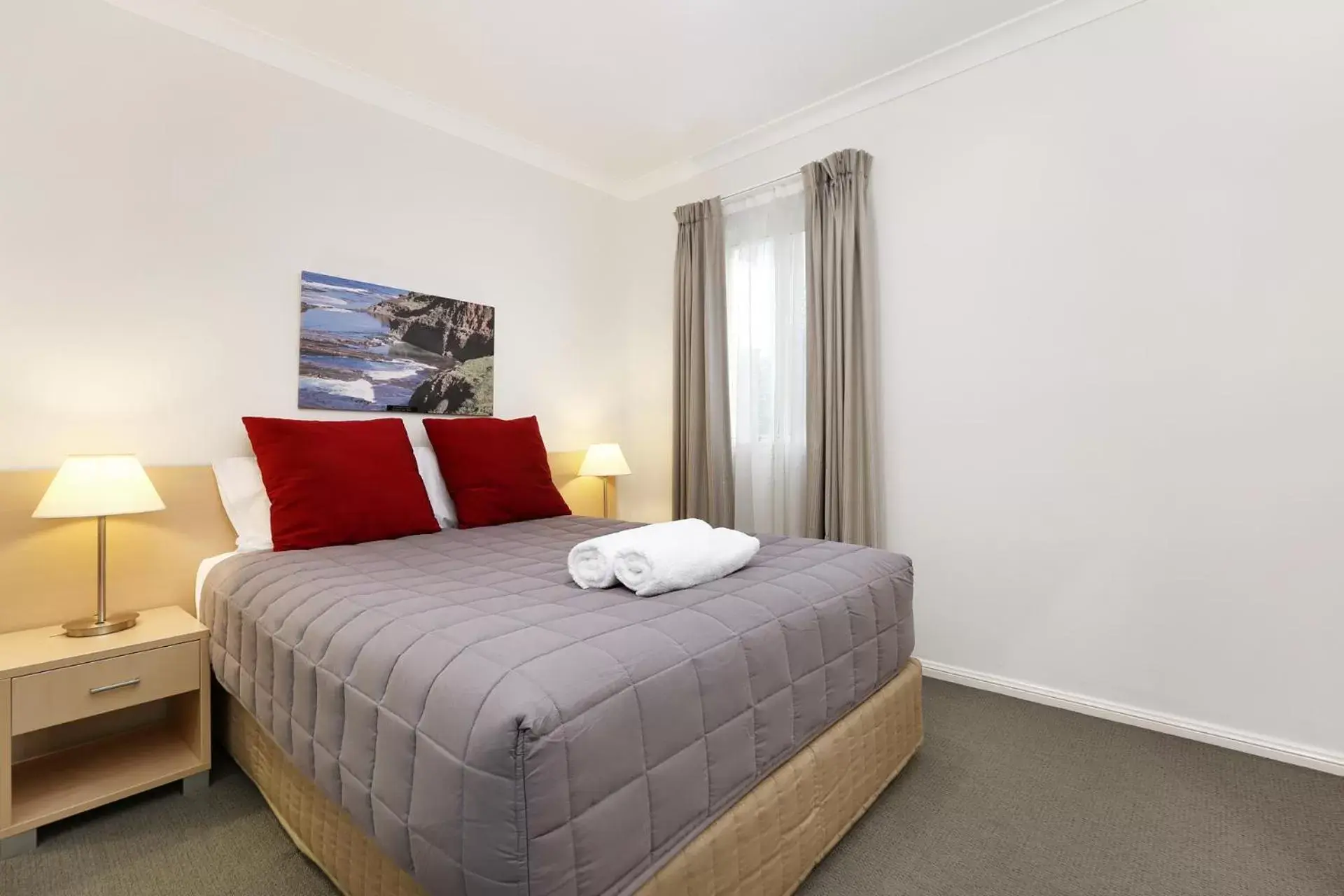 Bed in Terralong Terrace Apartments