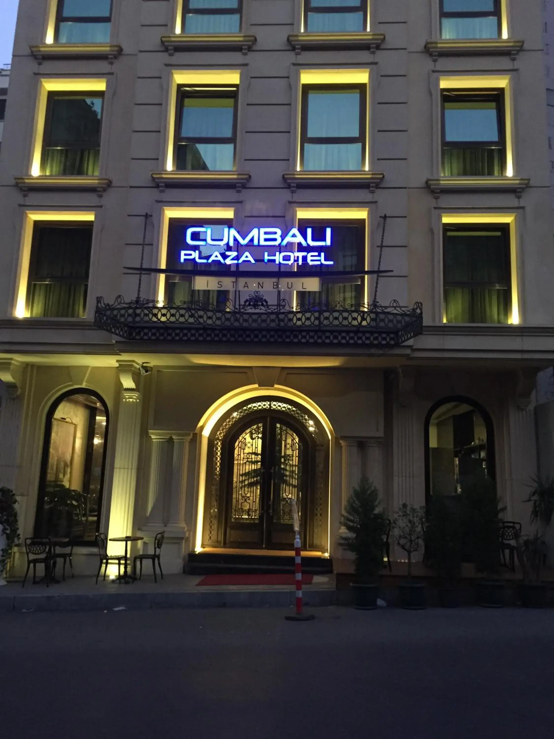 Property building, Facade/Entrance in Cumbali Plaza Hotel