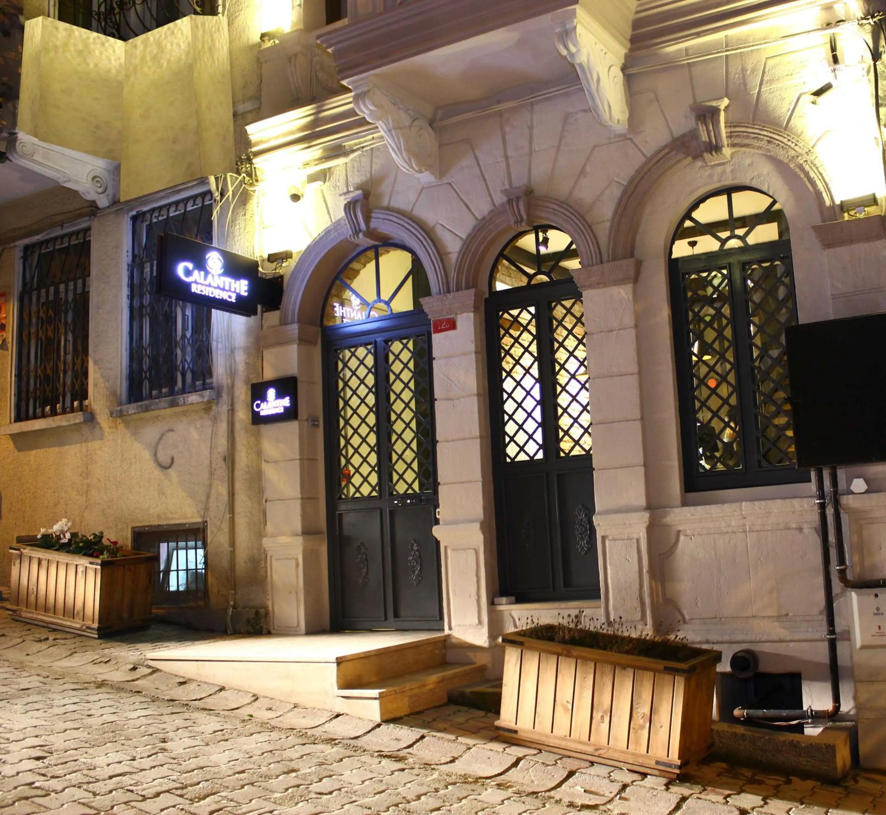 Facade/entrance in Calanthe Residence