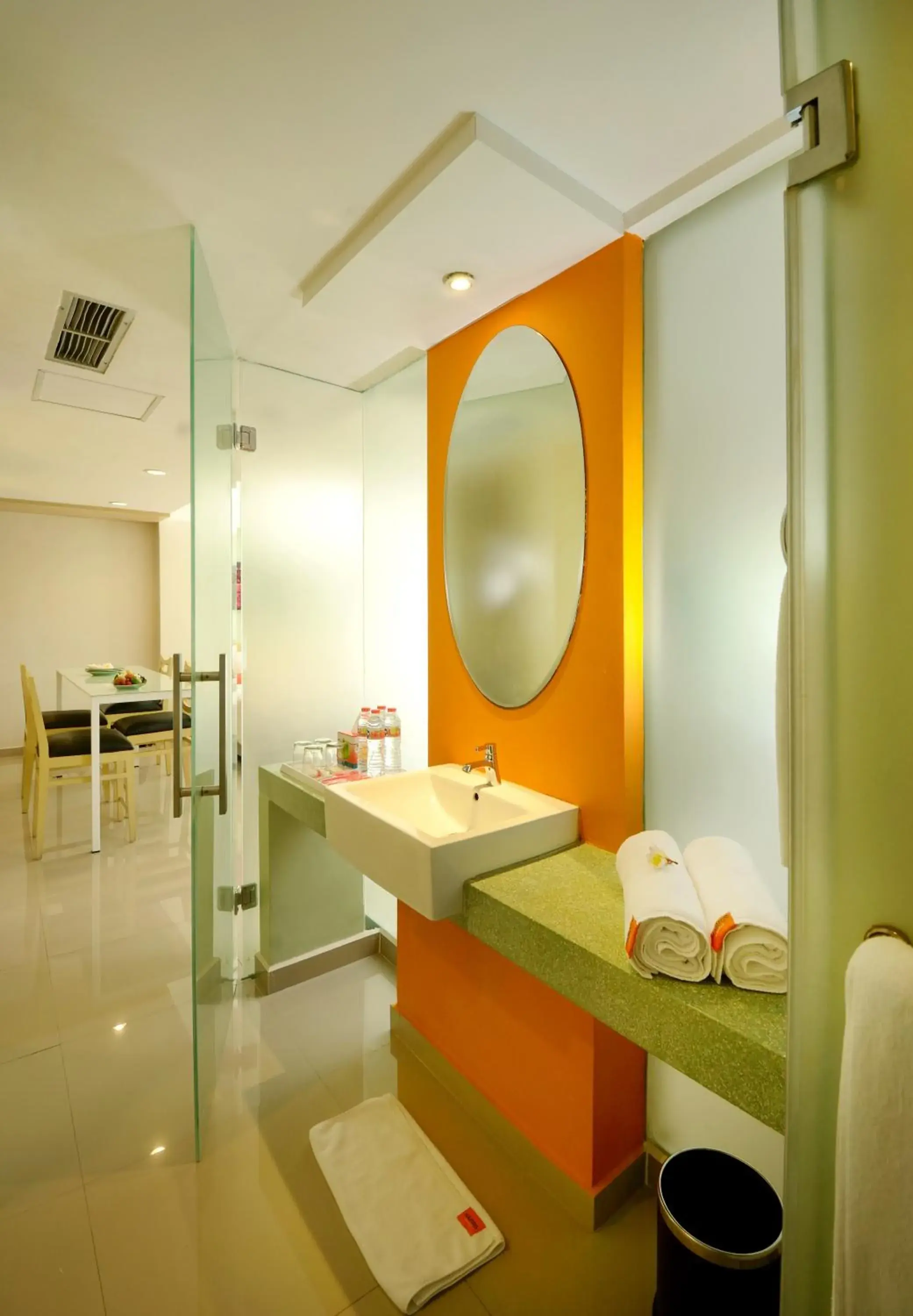 Bathroom in HOTEL and RESIDENCES Riverview Kuta - Bali (Associated HARRIS)