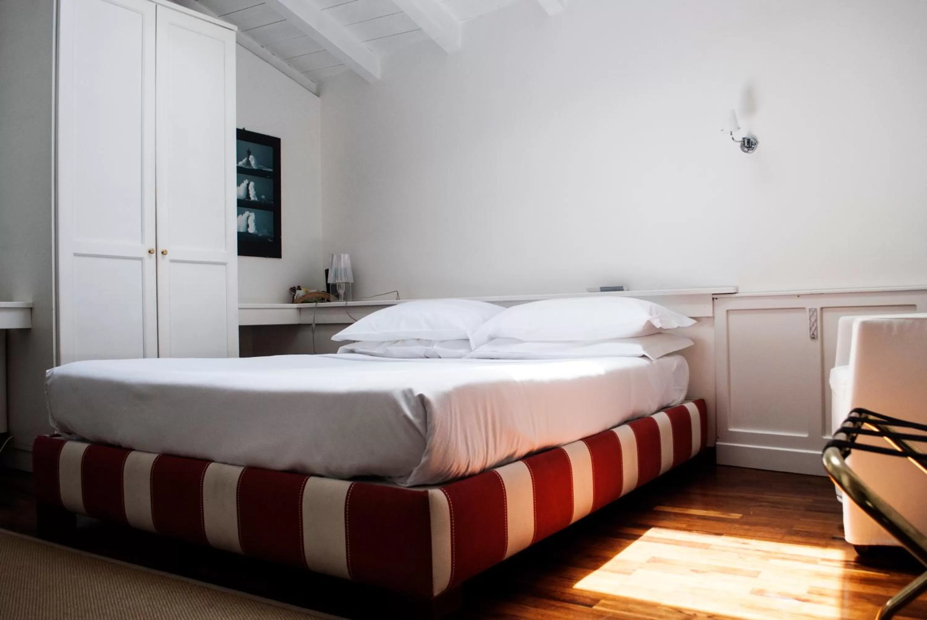 Bedroom, Bed in L'Approdo delle Sirene