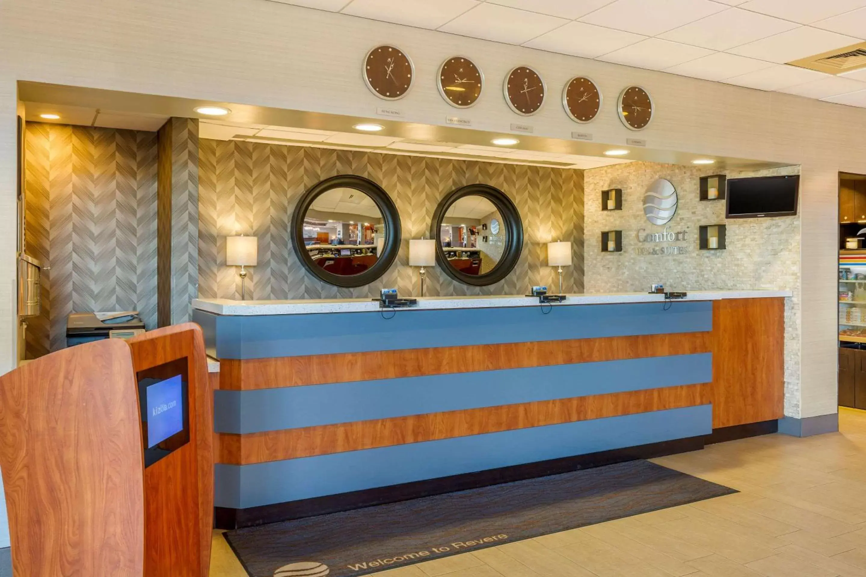 Lobby or reception, Lobby/Reception in Comfort Inn & Suites Logan International Airport