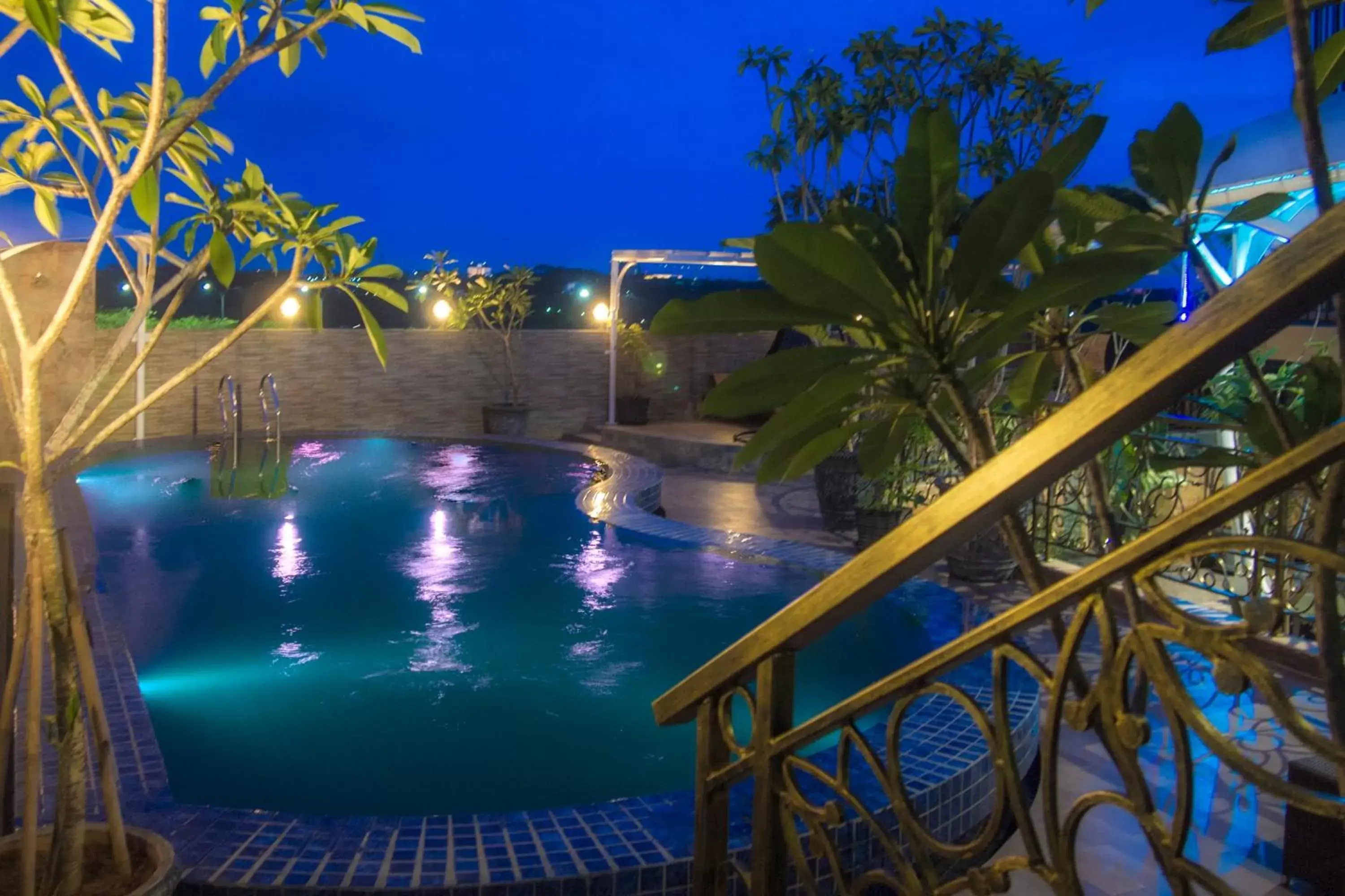 Sapphire Sky Hotel & Conference Sapphire Sky Hotel & Conference