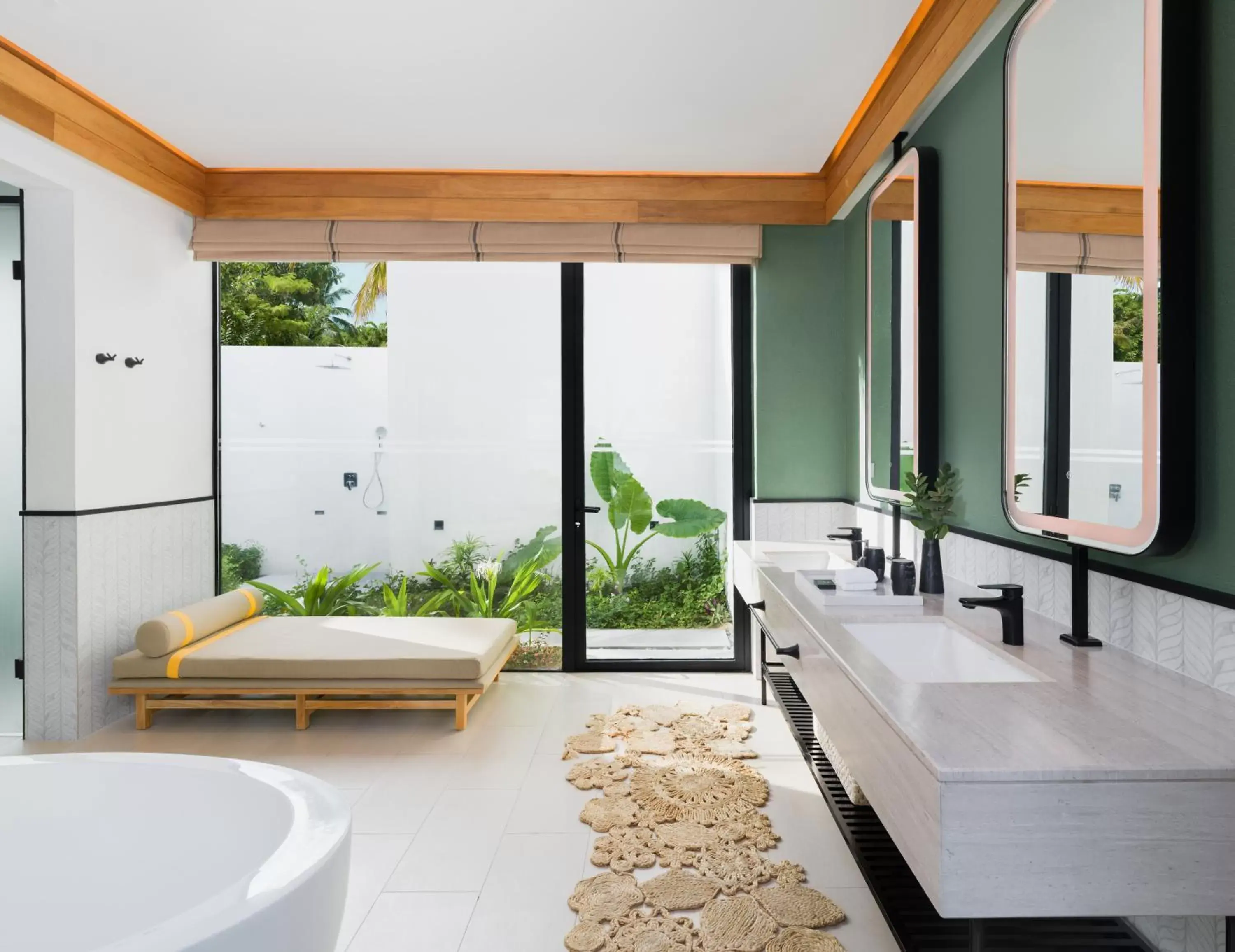 Bathroom in Hilton Maldives Amingiri Resort & Spa