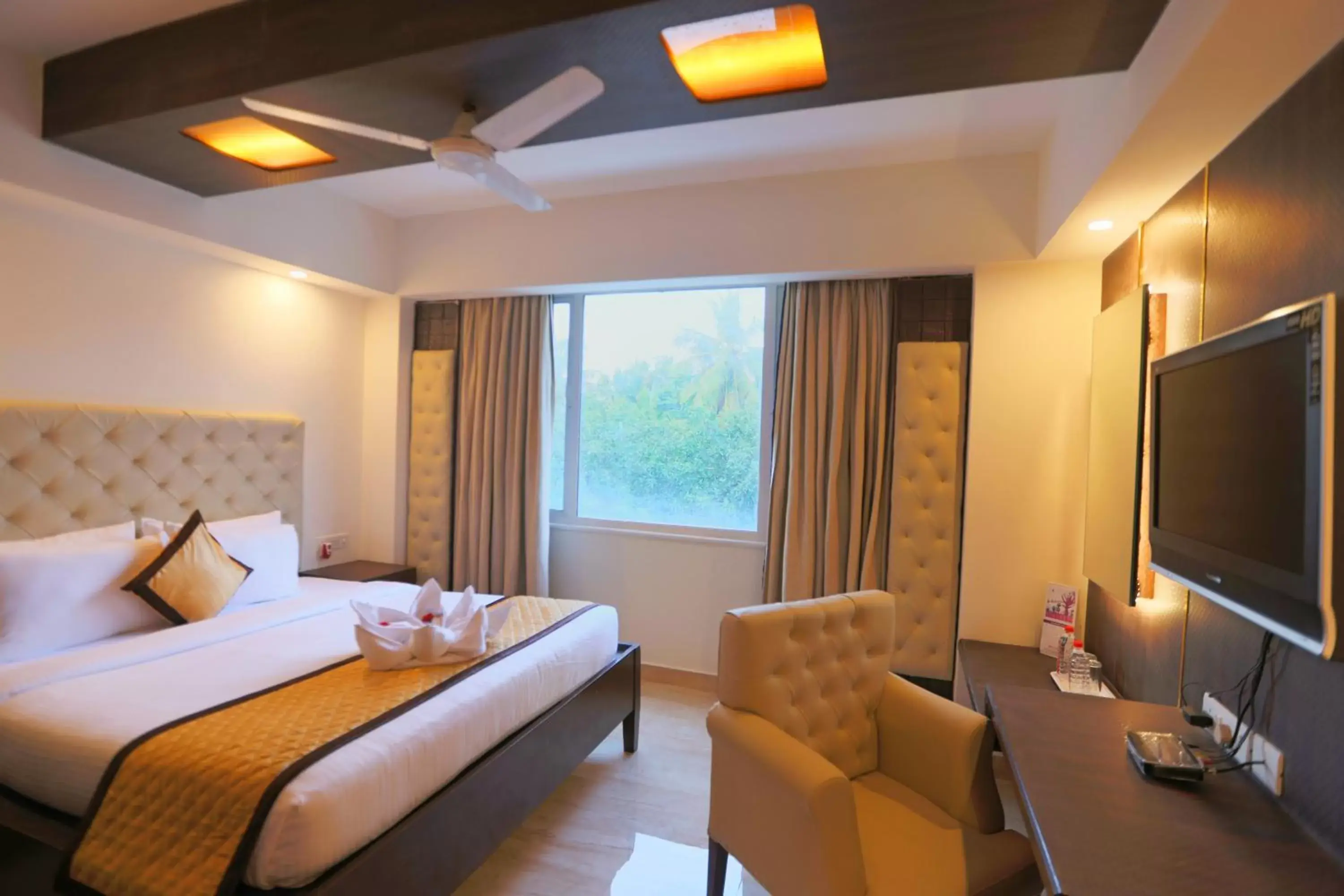 Bedroom in Quality Inn Sabari